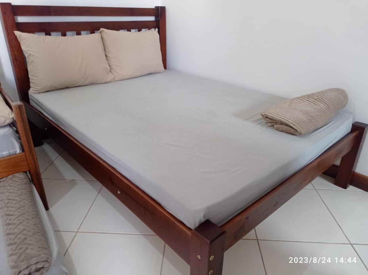 Primeiro Espaço - Toninhas