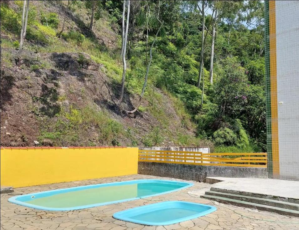 Primeiro Espaço - Toninhas