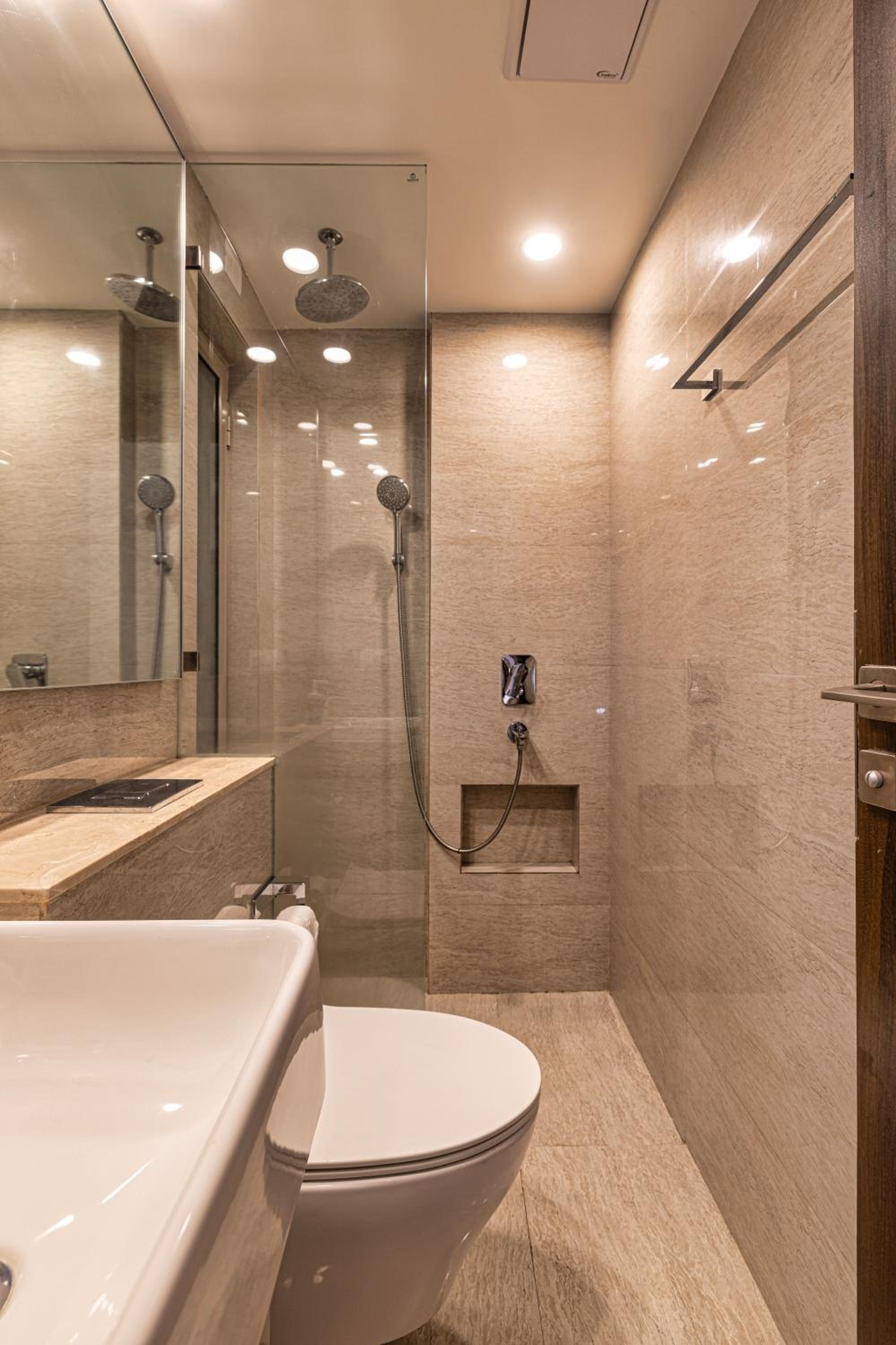 Regent Entire One Bedroom Apartment - Hiranandani Gardens, Mumbai Powai