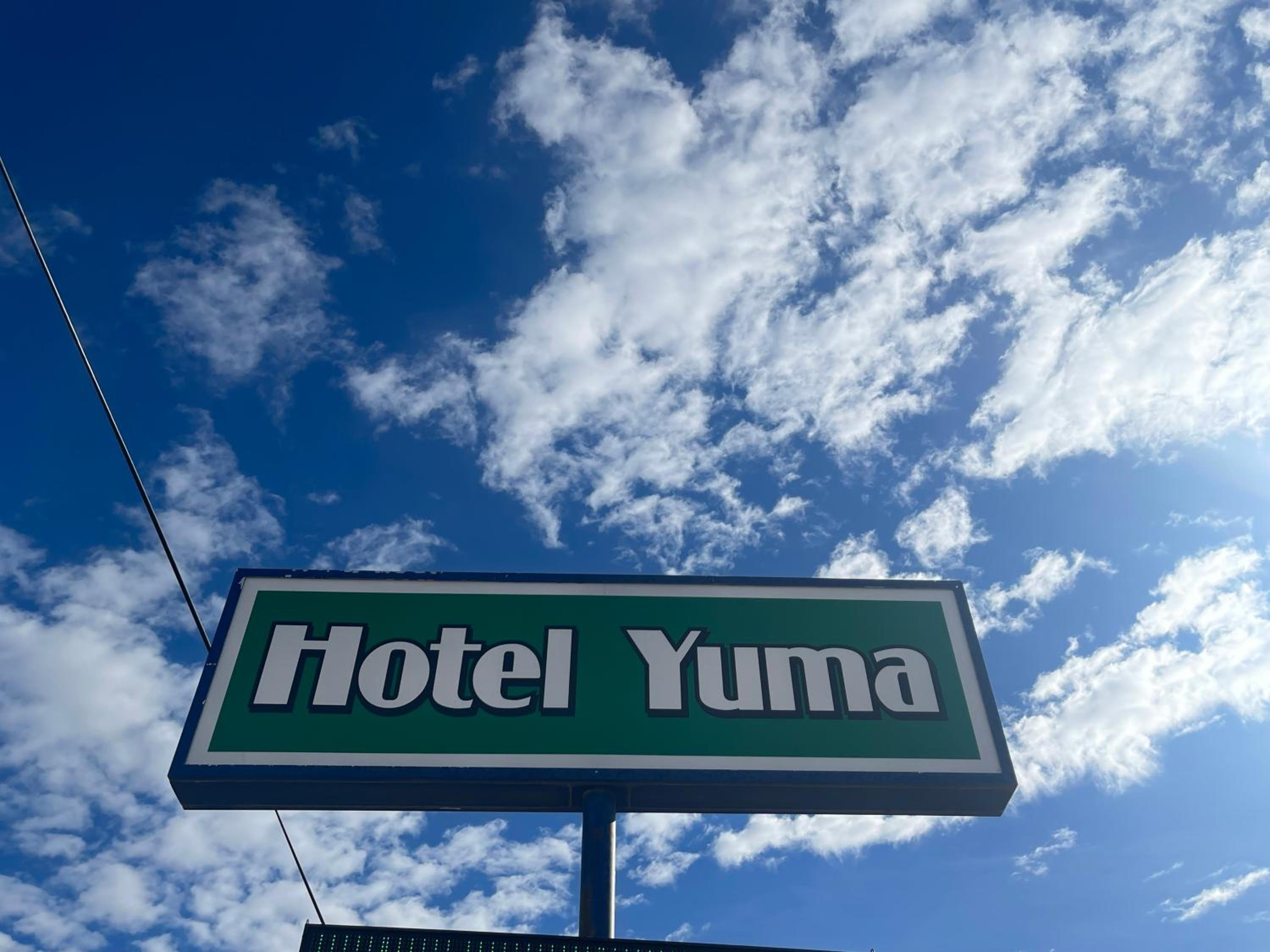 Hotel Yuma view 5