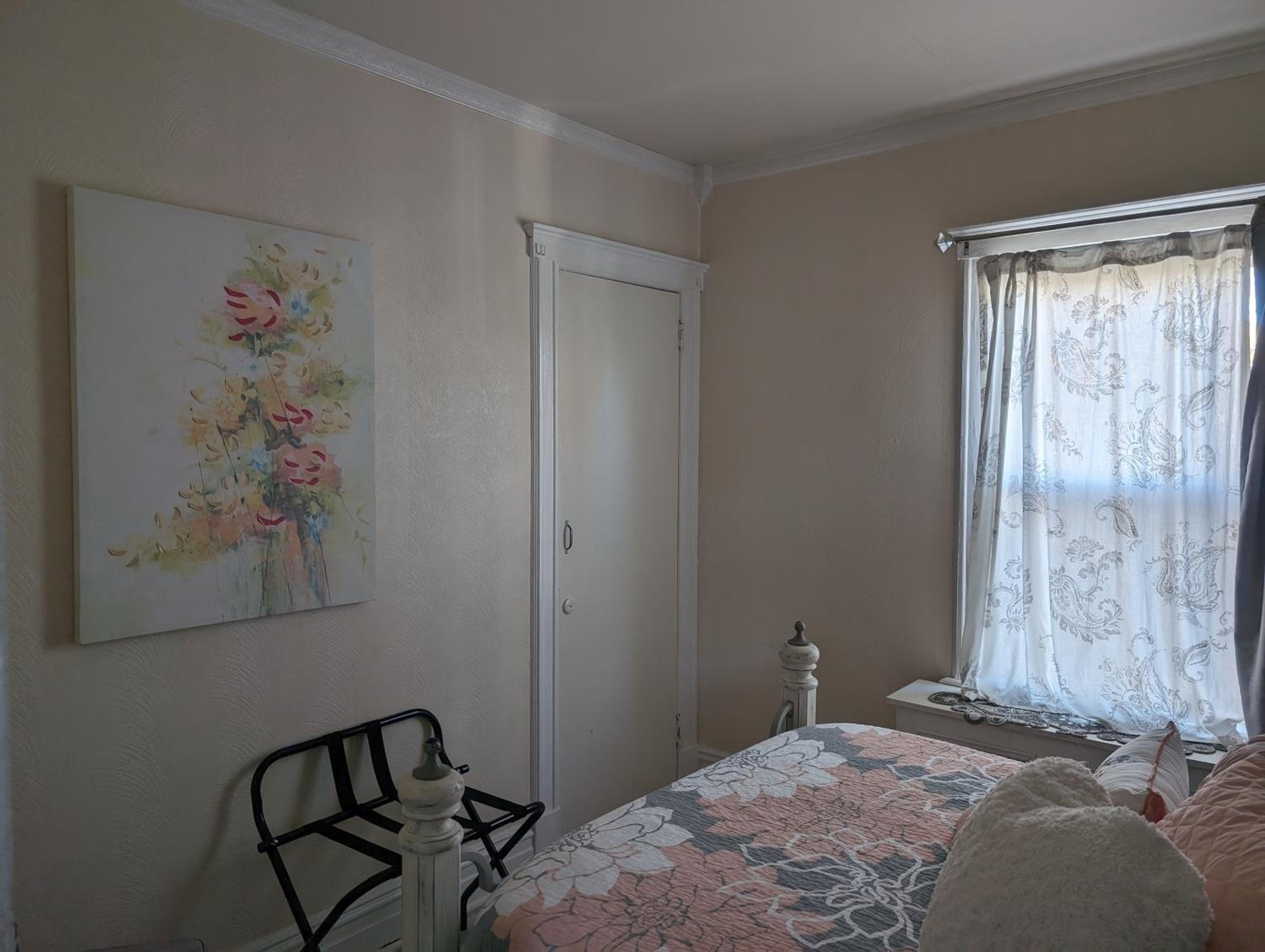 Sunny & Spacious Montclair NJ Apartment, photo 8
