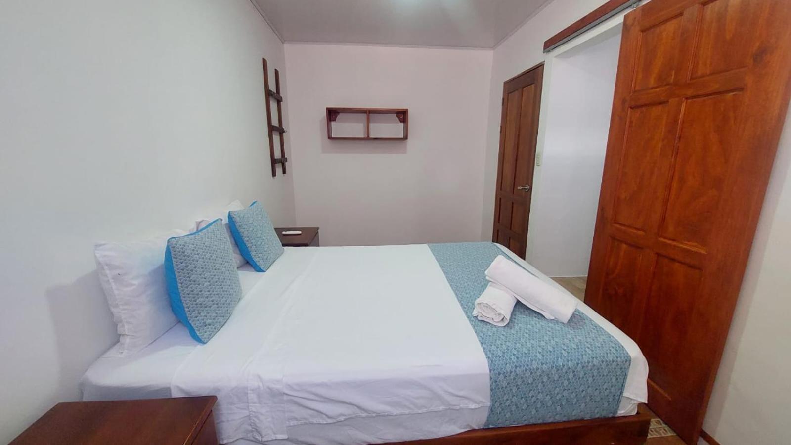 Hospedaje Casa THIREMA Tortuguero