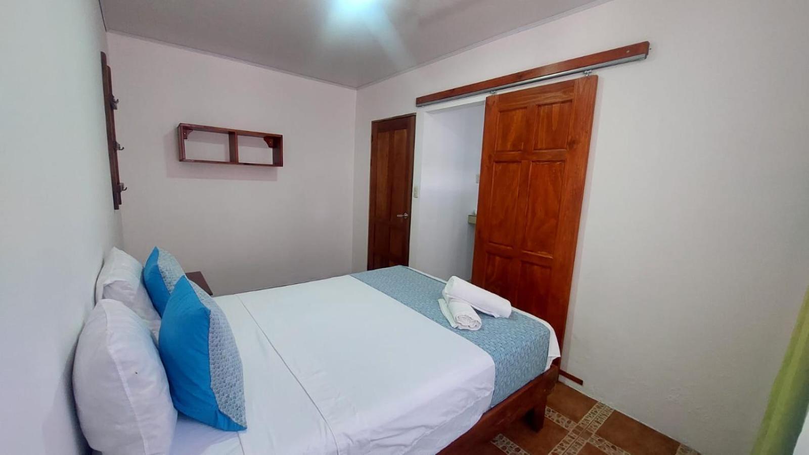 Hospedaje Casa THIREMA Tortuguero