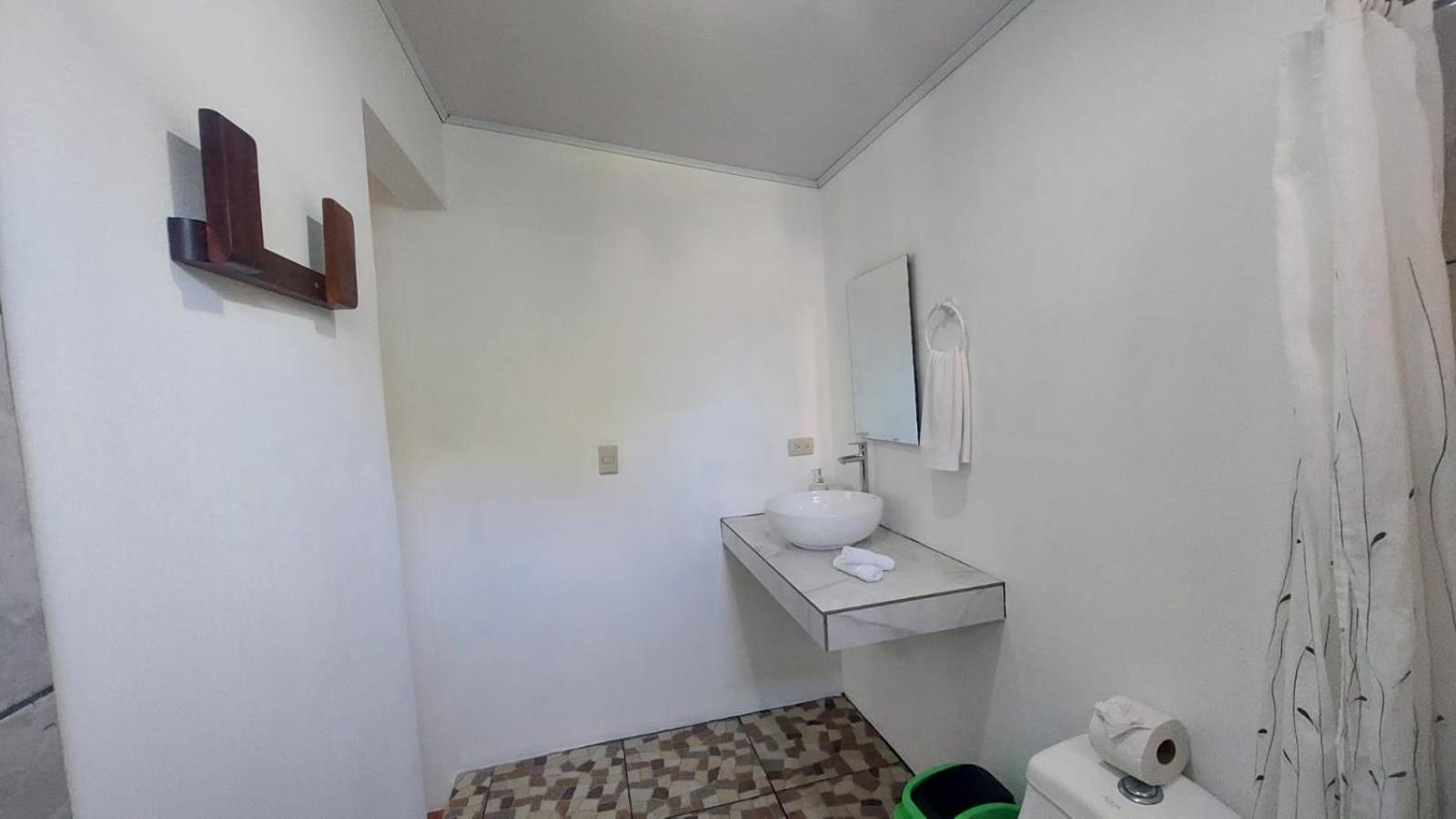 Hospedaje Casa THIREMA Tortuguero