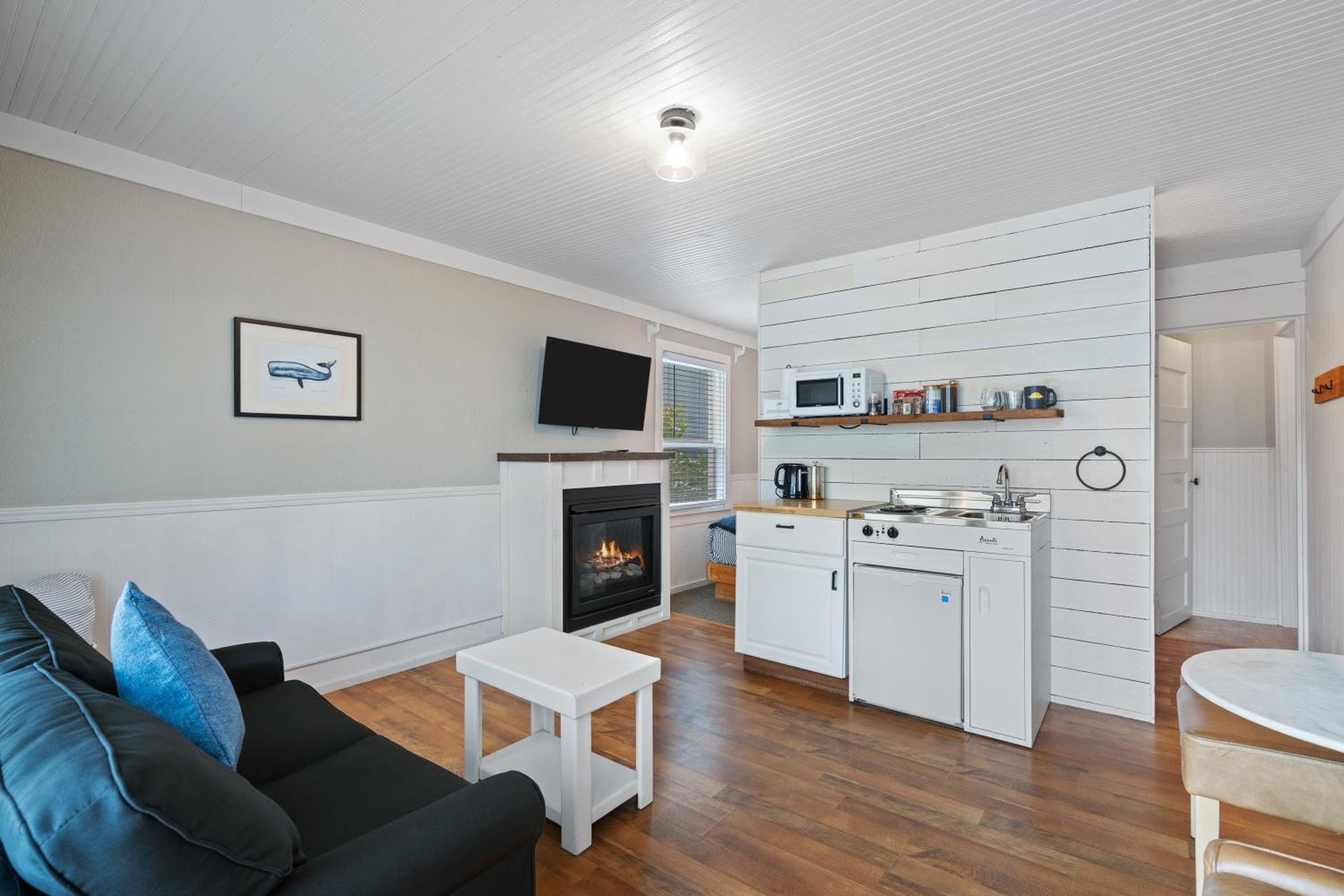 Boardwalk Cottages