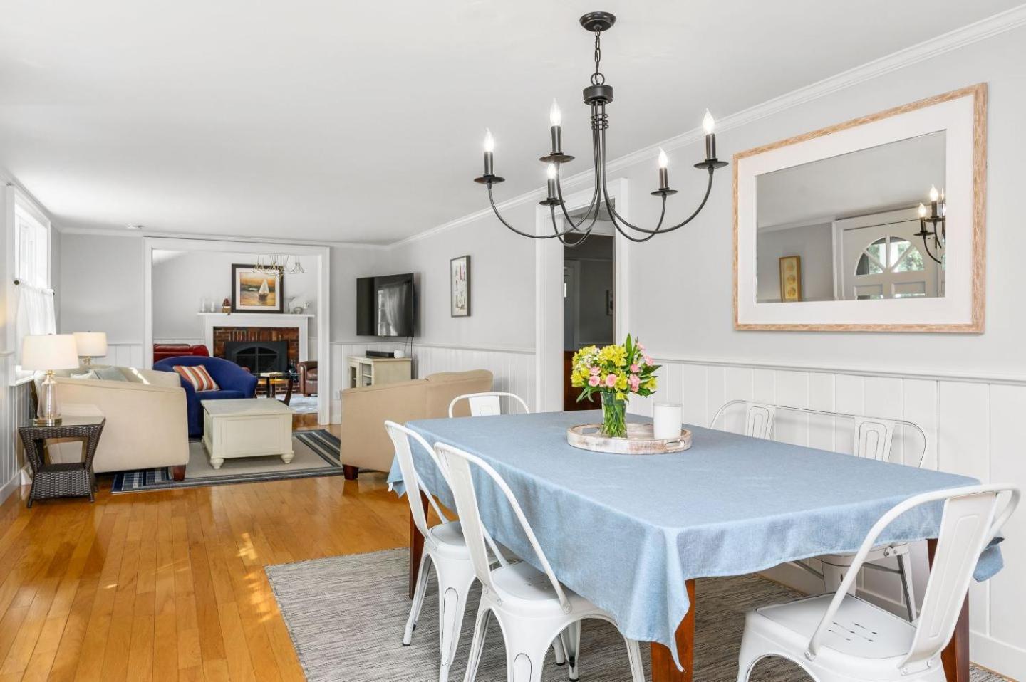 The Lobsta House: Your Cape Cod Hideaway view 4