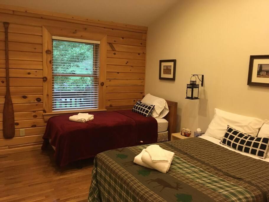 Kendall Retreat @ Deep Creek Lake view 4