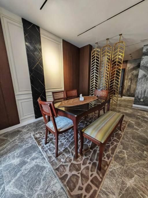 Super Luxury Apartment - Gated Community