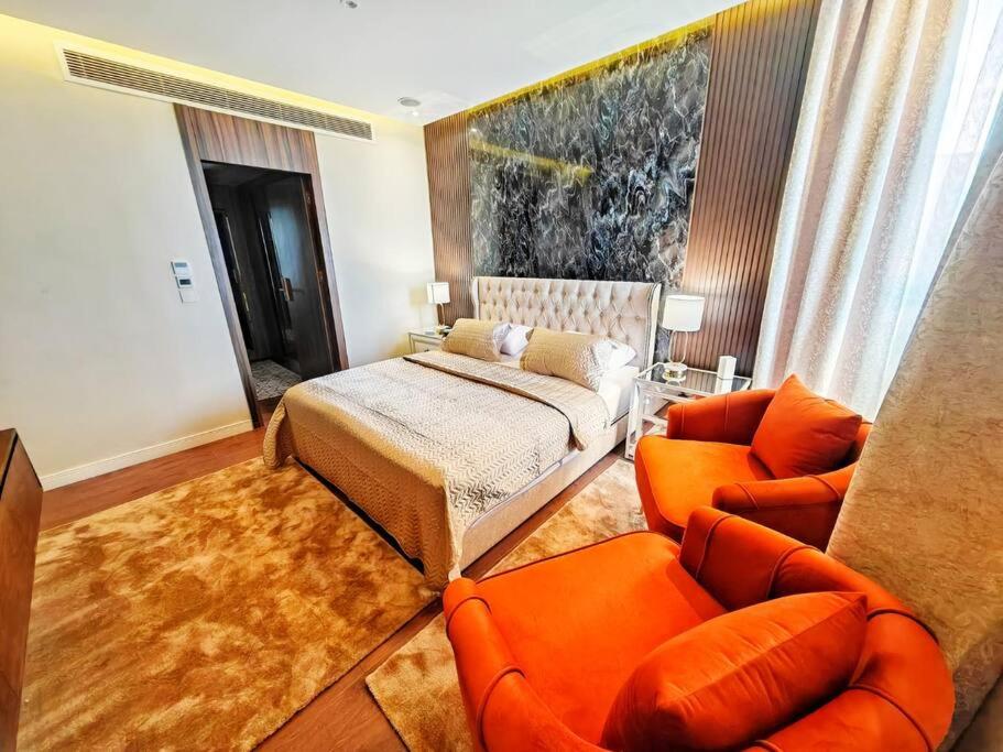 Super Luxury Apartment - Gated Community