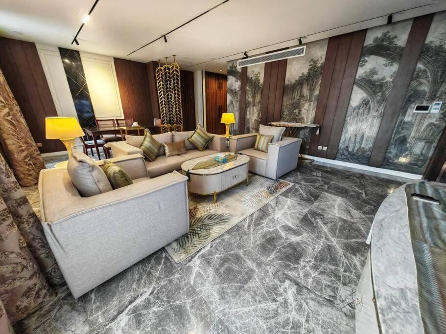 Super Luxury Apartment - Gated Community