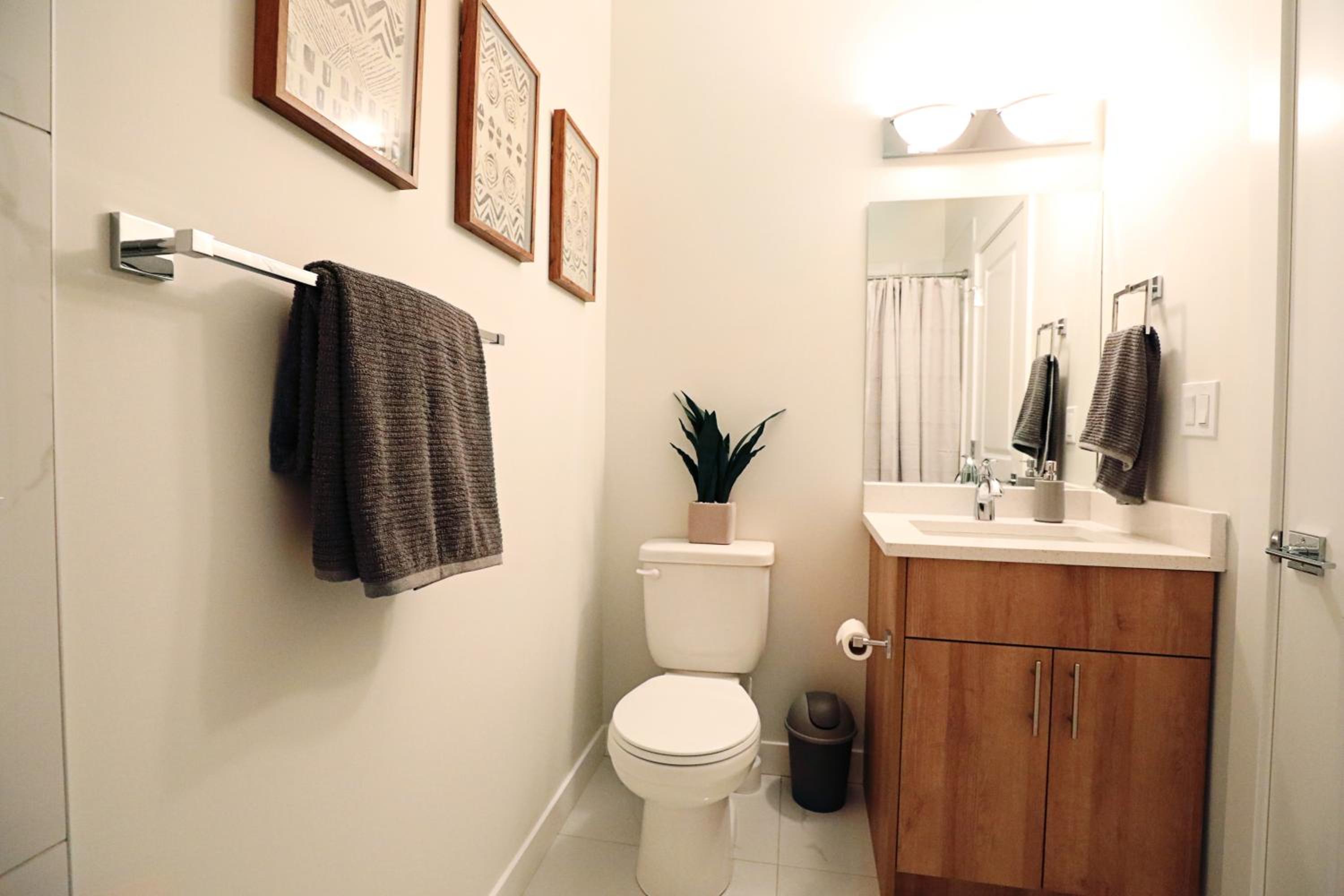 Central 3 Queen Beds, AC, Double Garage, Disney