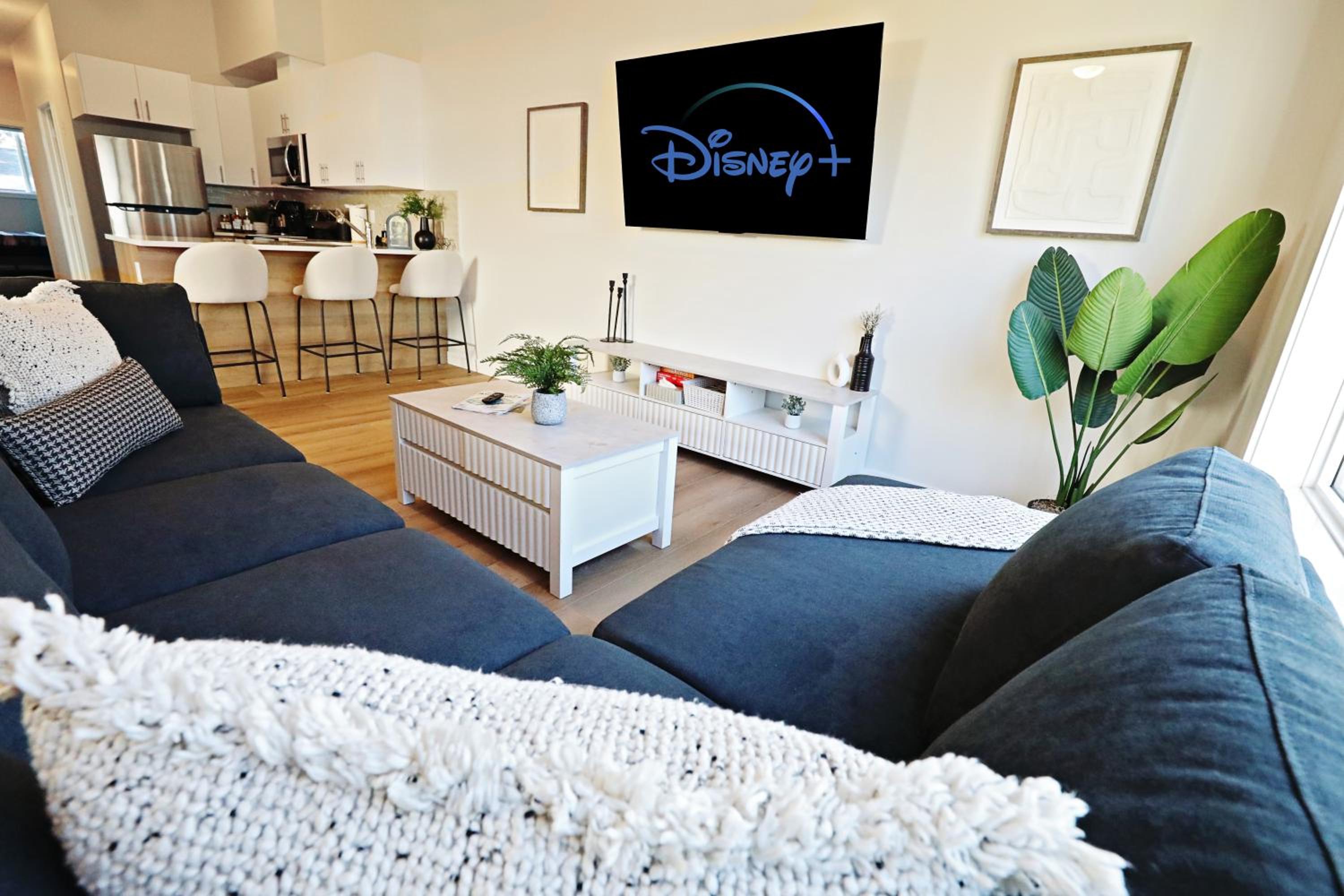 Central 3 Queen Beds, AC, Double Garage, Disney