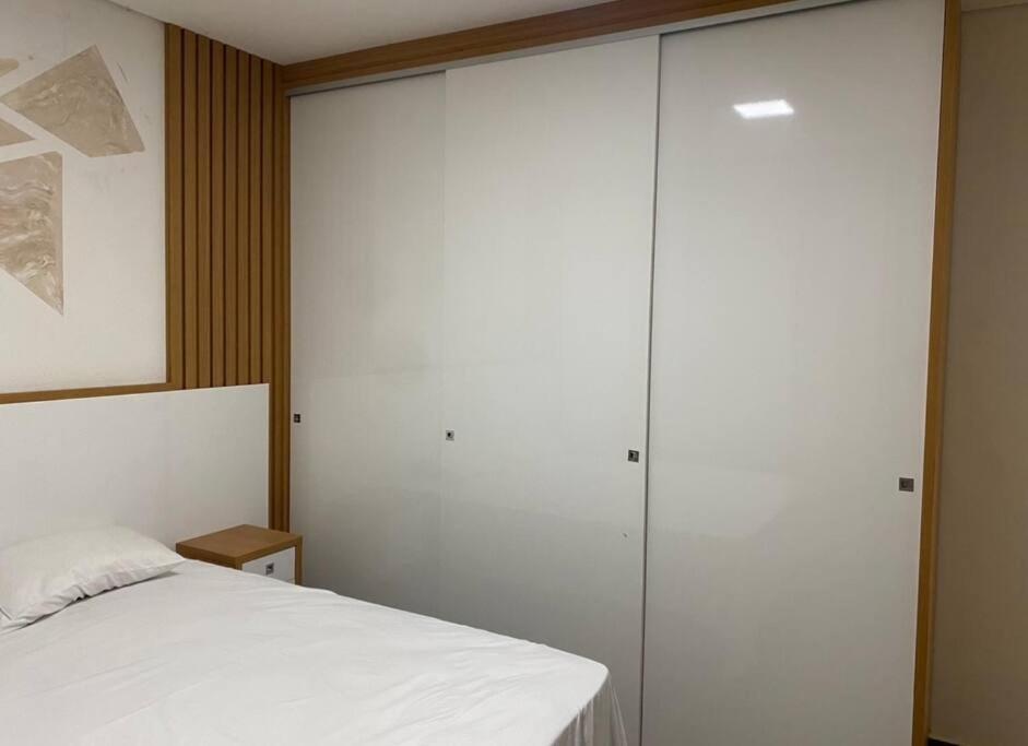 Linda casa em condomínio