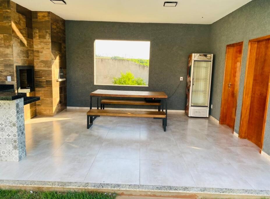 Linda casa em condomínio