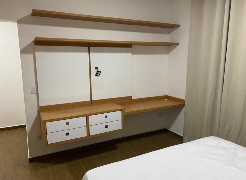 Linda casa em condomínio
