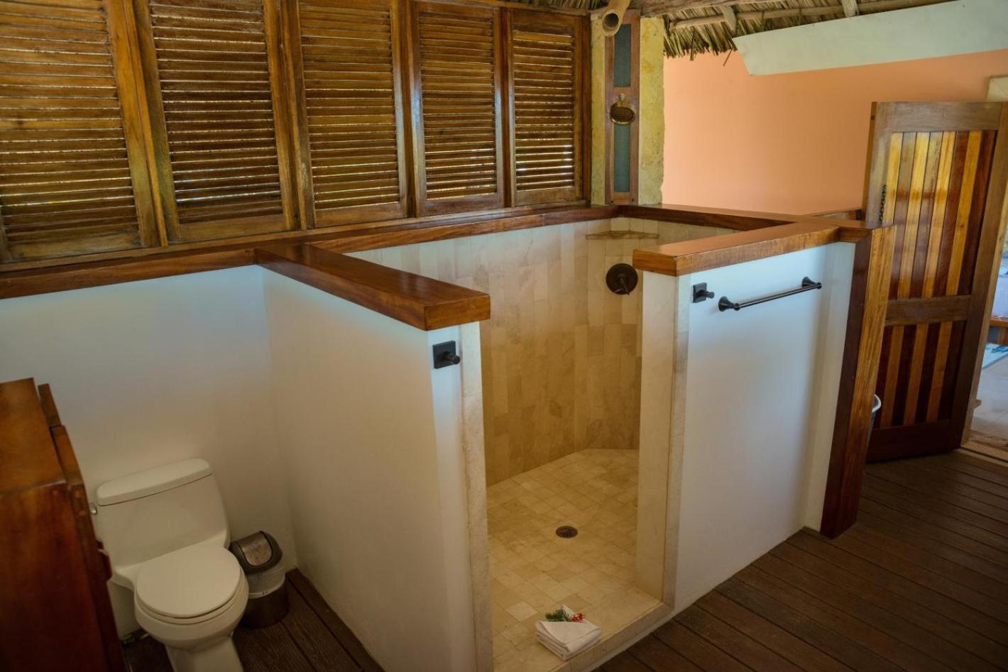 Little Harvest Caye - Your Own Private Island