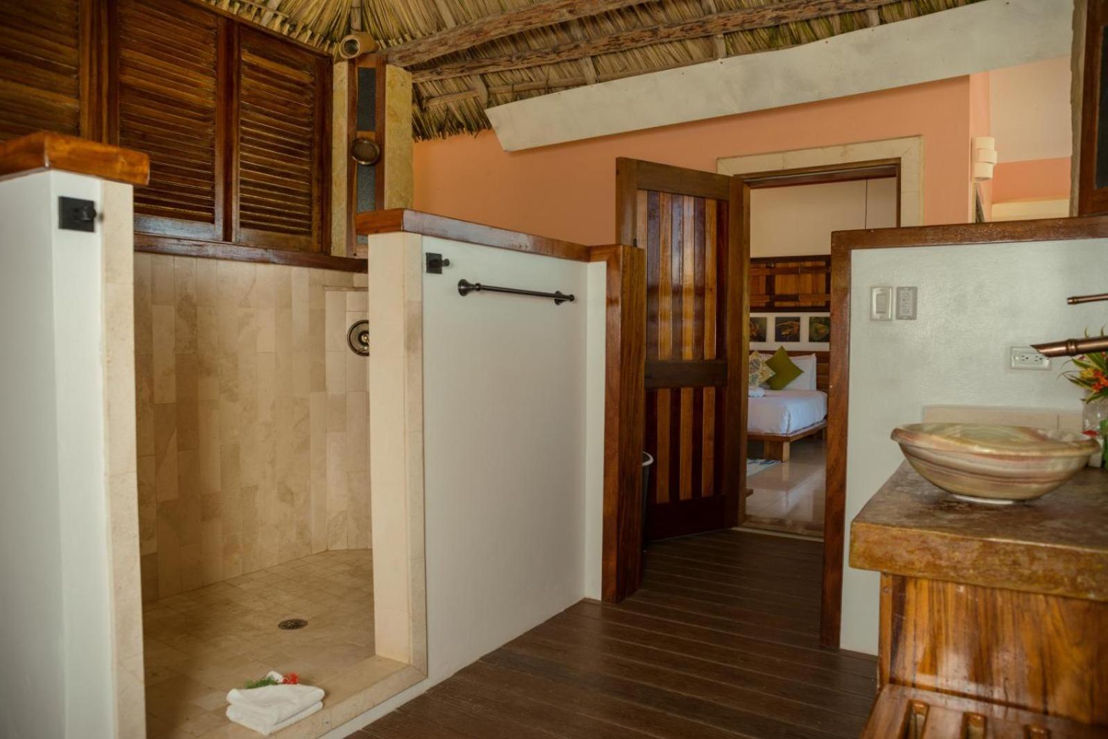 Little Harvest Caye - Your Own Private Island