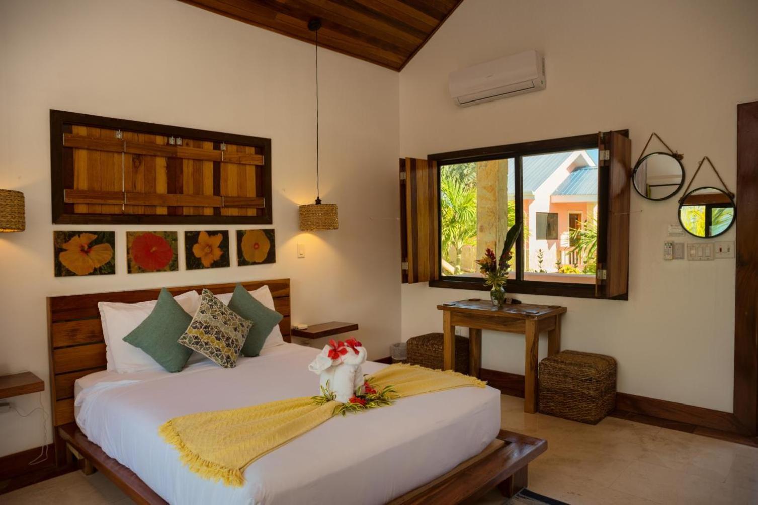 Little Harvest Caye - Your Own Private Island
