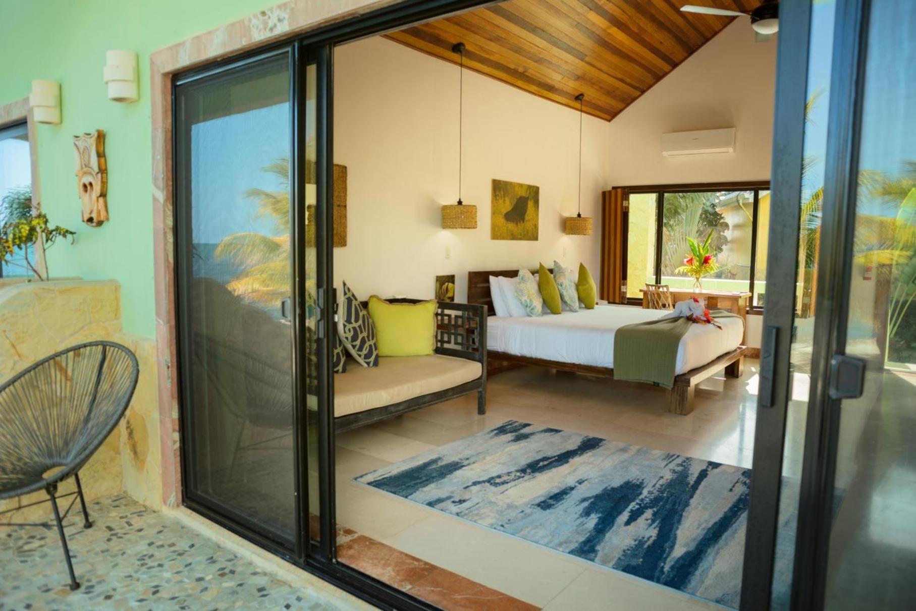 Little Harvest Caye - Your Own Private Island
