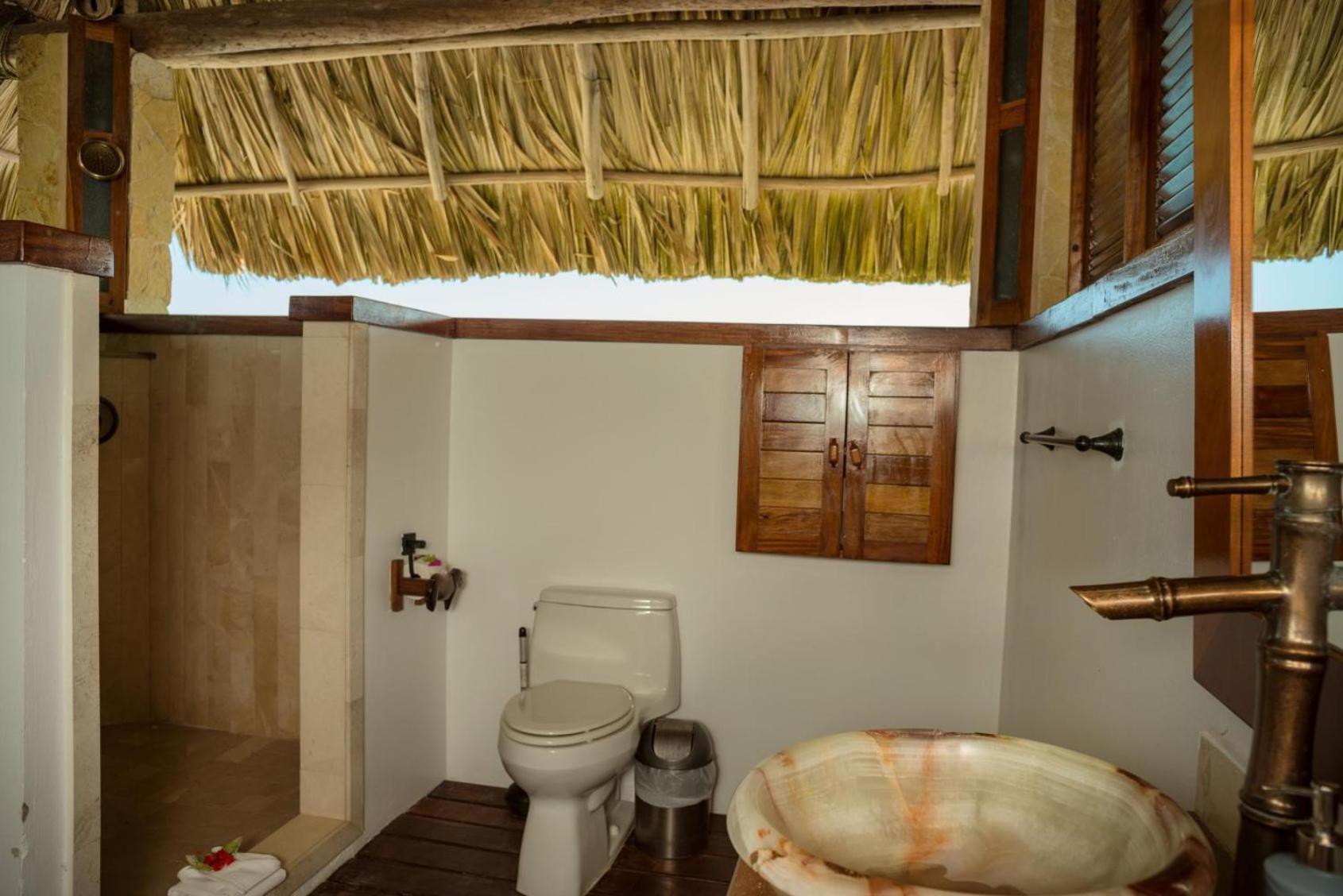 Little Harvest Caye - Your Own Private Island