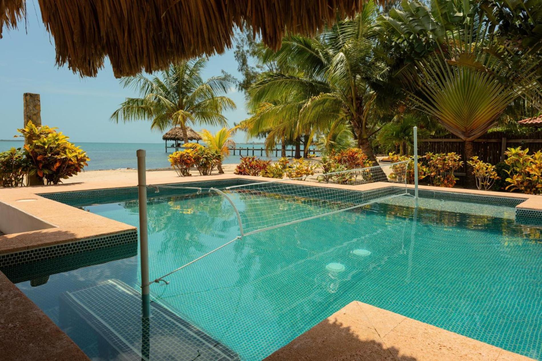 Jammin Gecko - 3 Story Oceanfront Luxury Villa 5 Bedroom w Pool