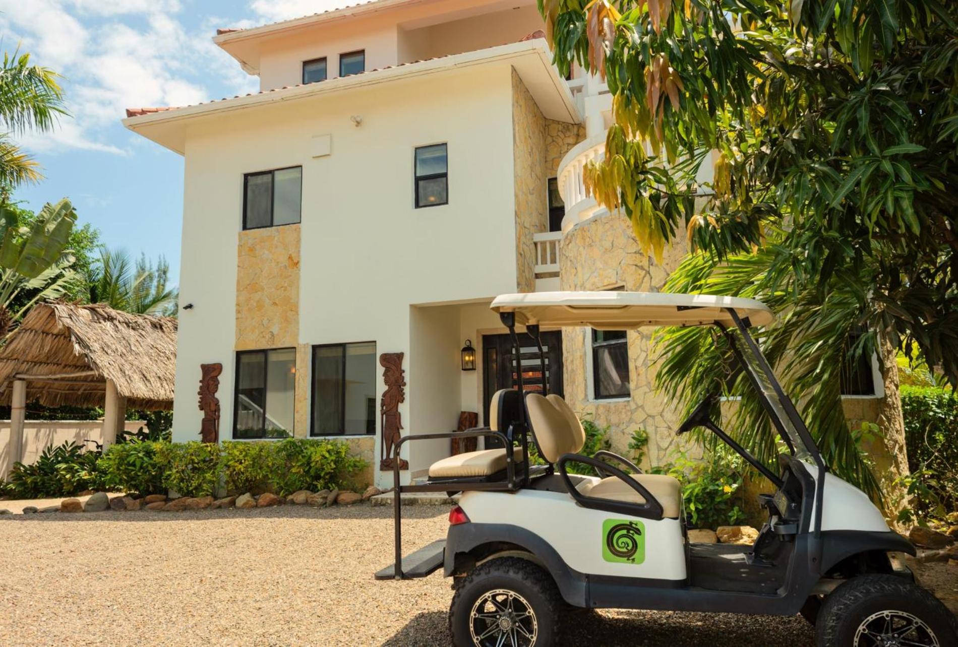 Jammin Gecko - 3 Story Oceanfront Luxury Villa 5 Bedroom w Pool