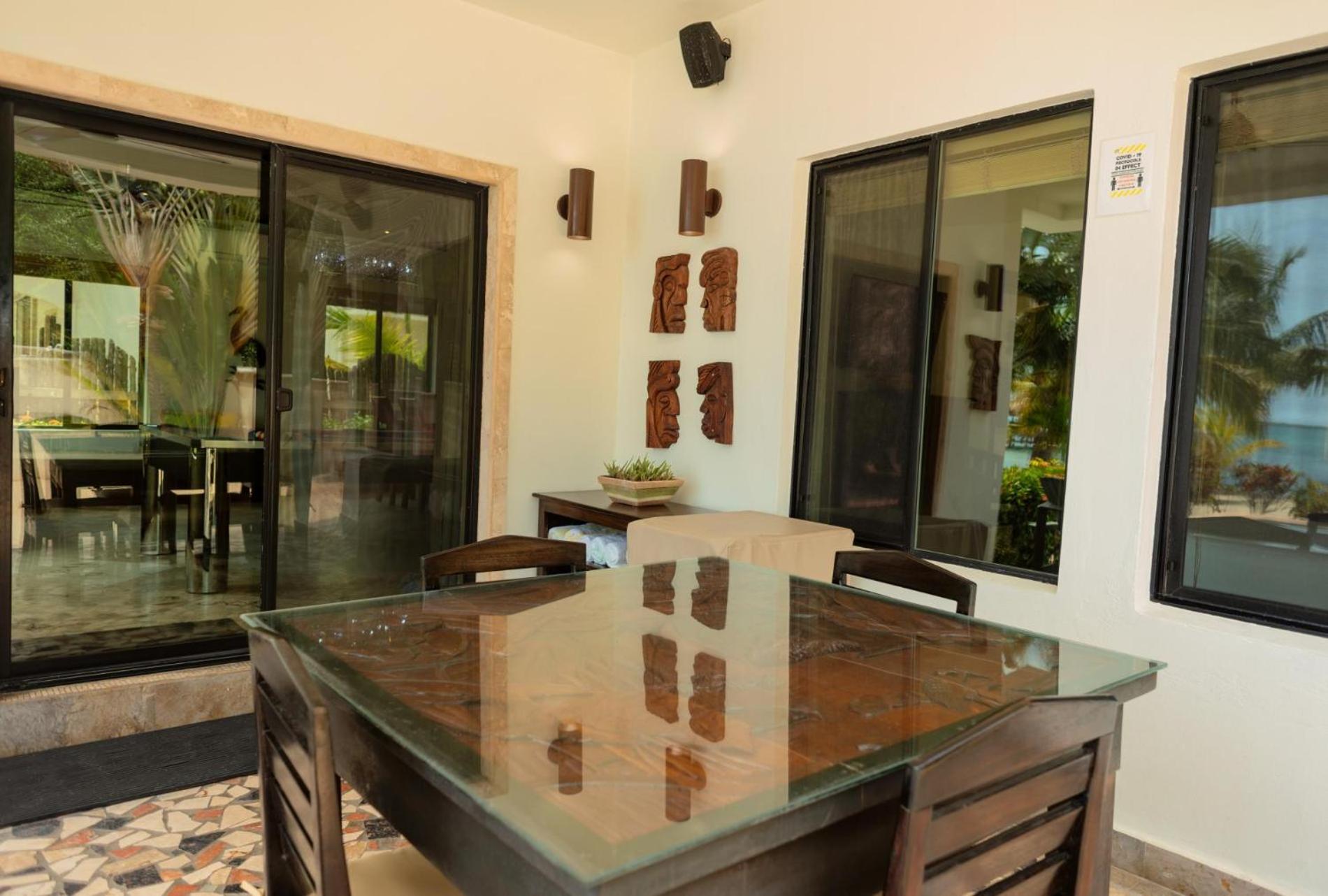 Jammin Gecko - 3 Story Oceanfront Luxury Villa 5 Bedroom w Pool