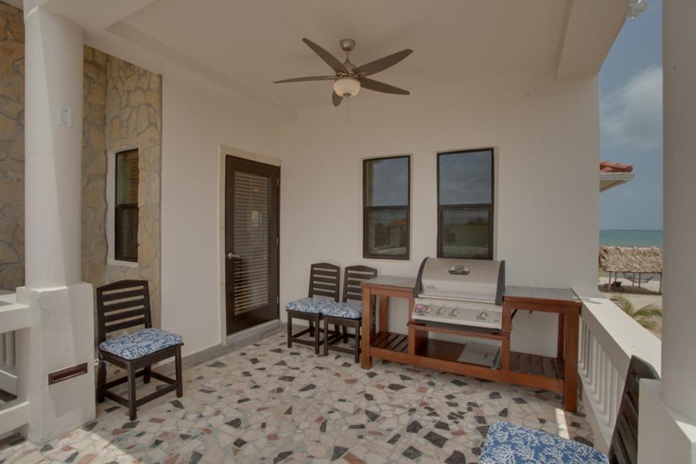 Jammin Gecko - 3 Story Oceanfront Luxury Villa 5 Bedroom w Pool