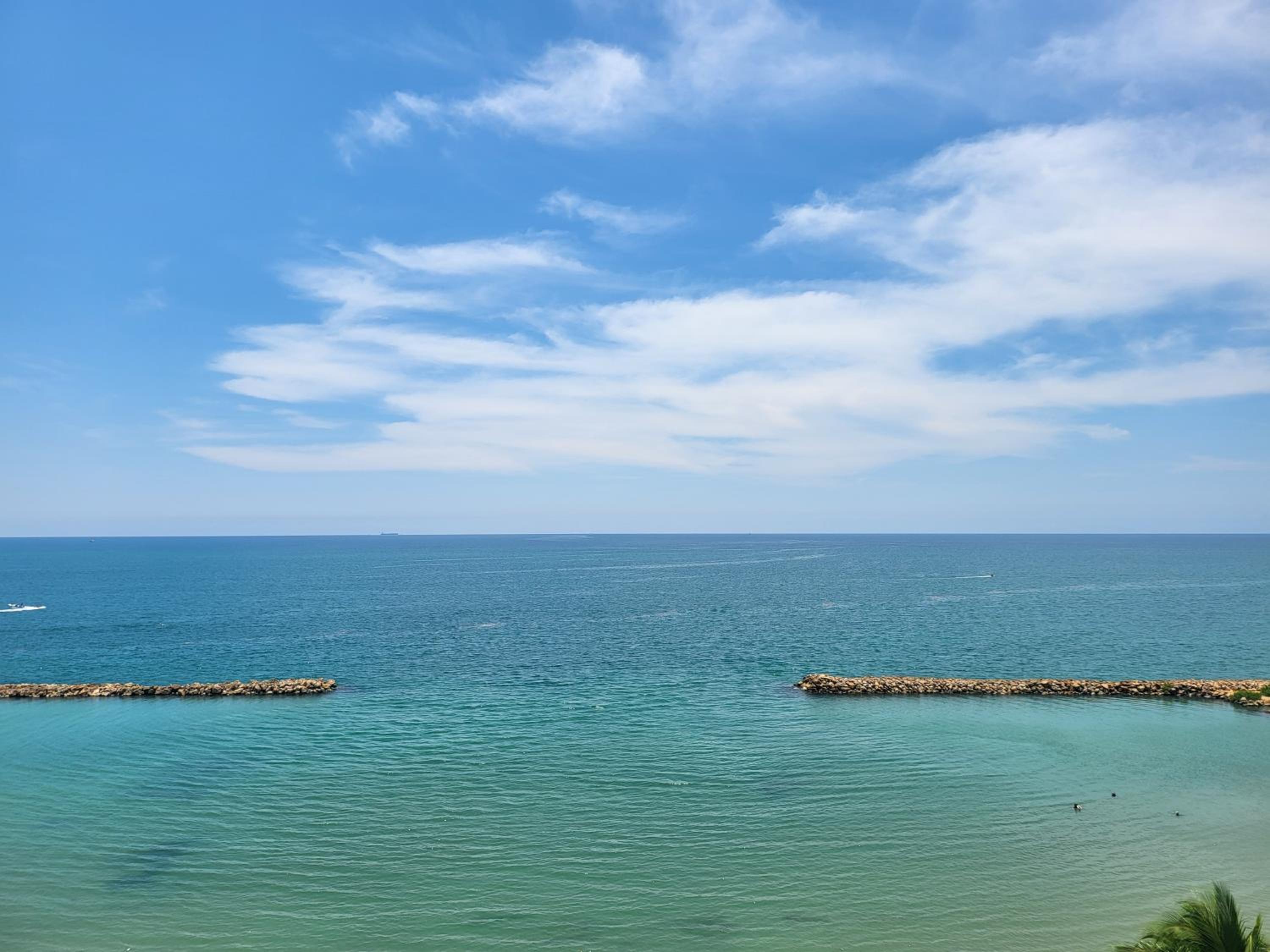 Yellow beach & rest