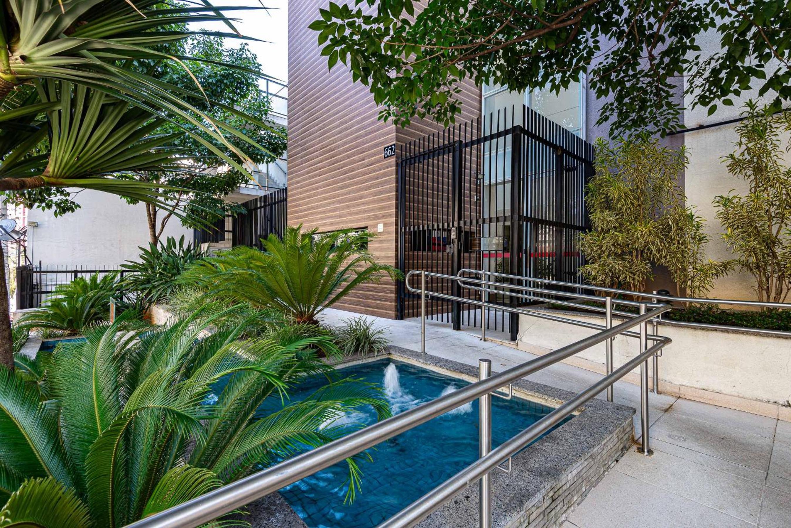 FLAT CODE ACLIMAÇÃO - PISCINA - ACADEMIA - SAUNA - Pet e infantil