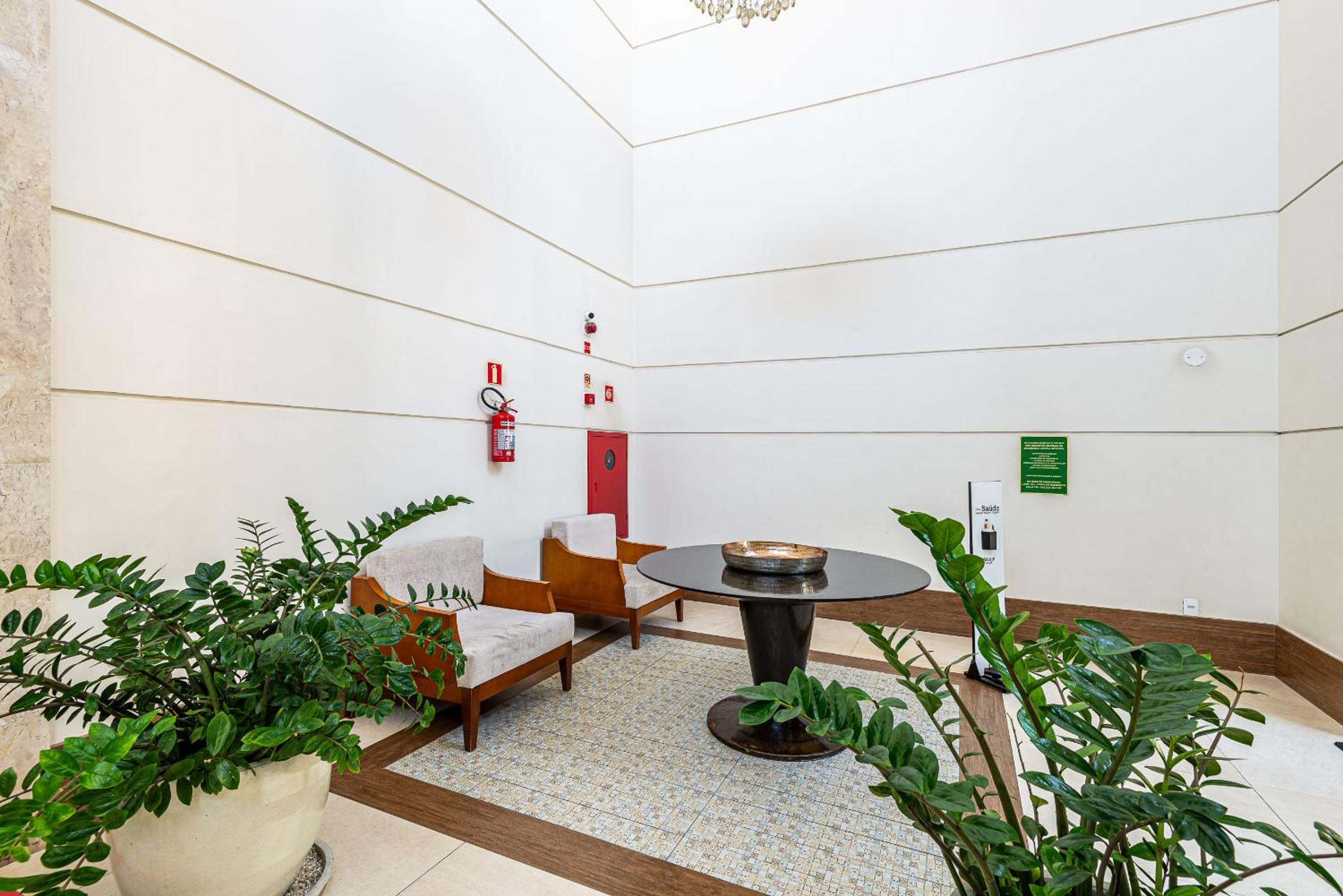 FLAT CODE ACLIMAÇÃO - PISCINA - ACADEMIA - SAUNA - Pet e infantil