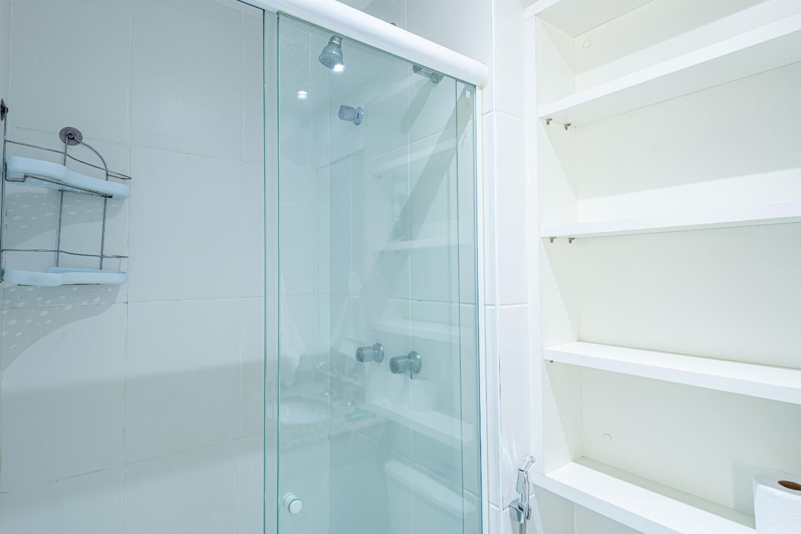 FLAT CODE ACLIMAÇÃO - PISCINA - ACADEMIA - SAUNA - Pet e infantil