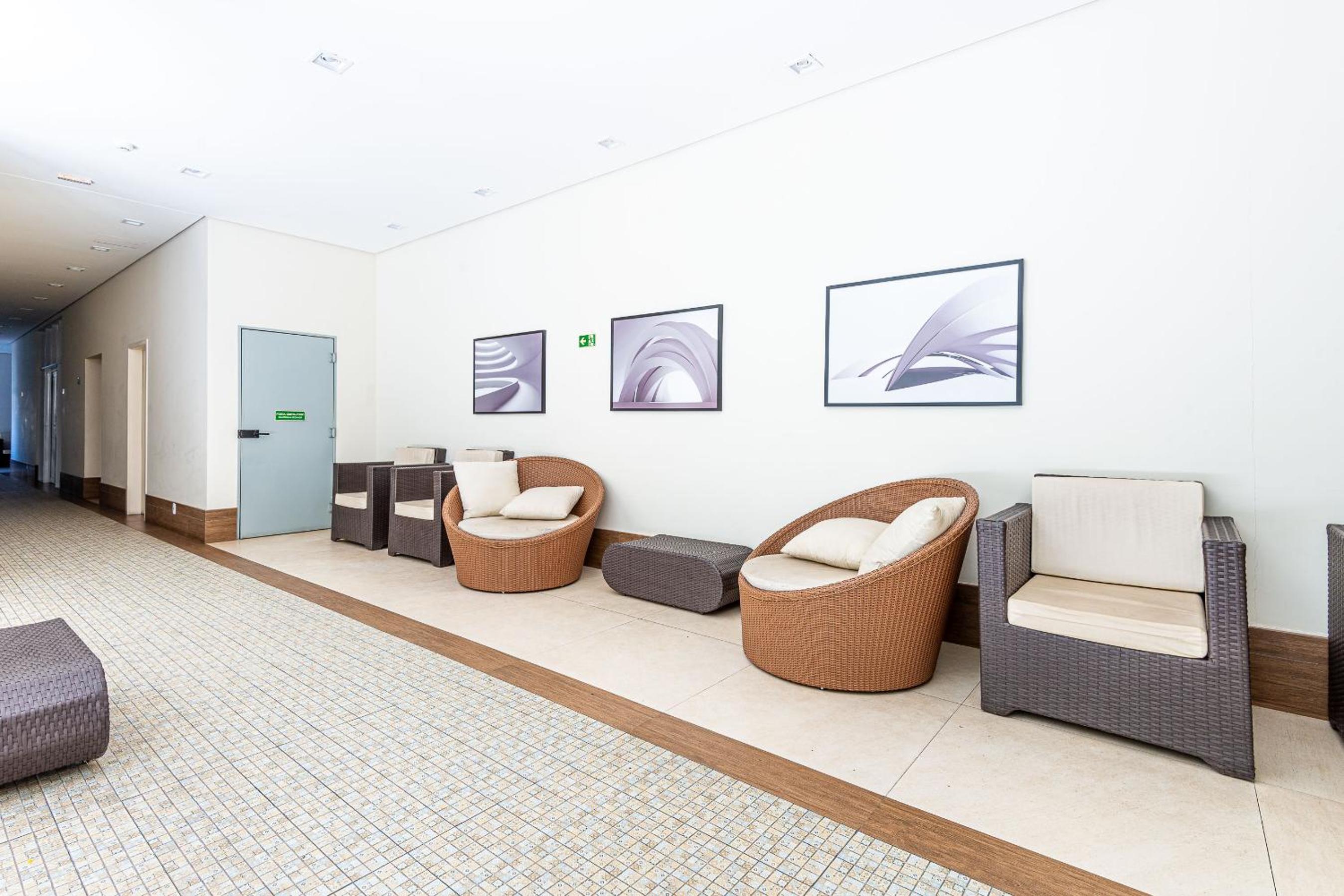 FLAT CODE ACLIMAÇÃO - PISCINA - ACADEMIA - SAUNA - Pet e infantil