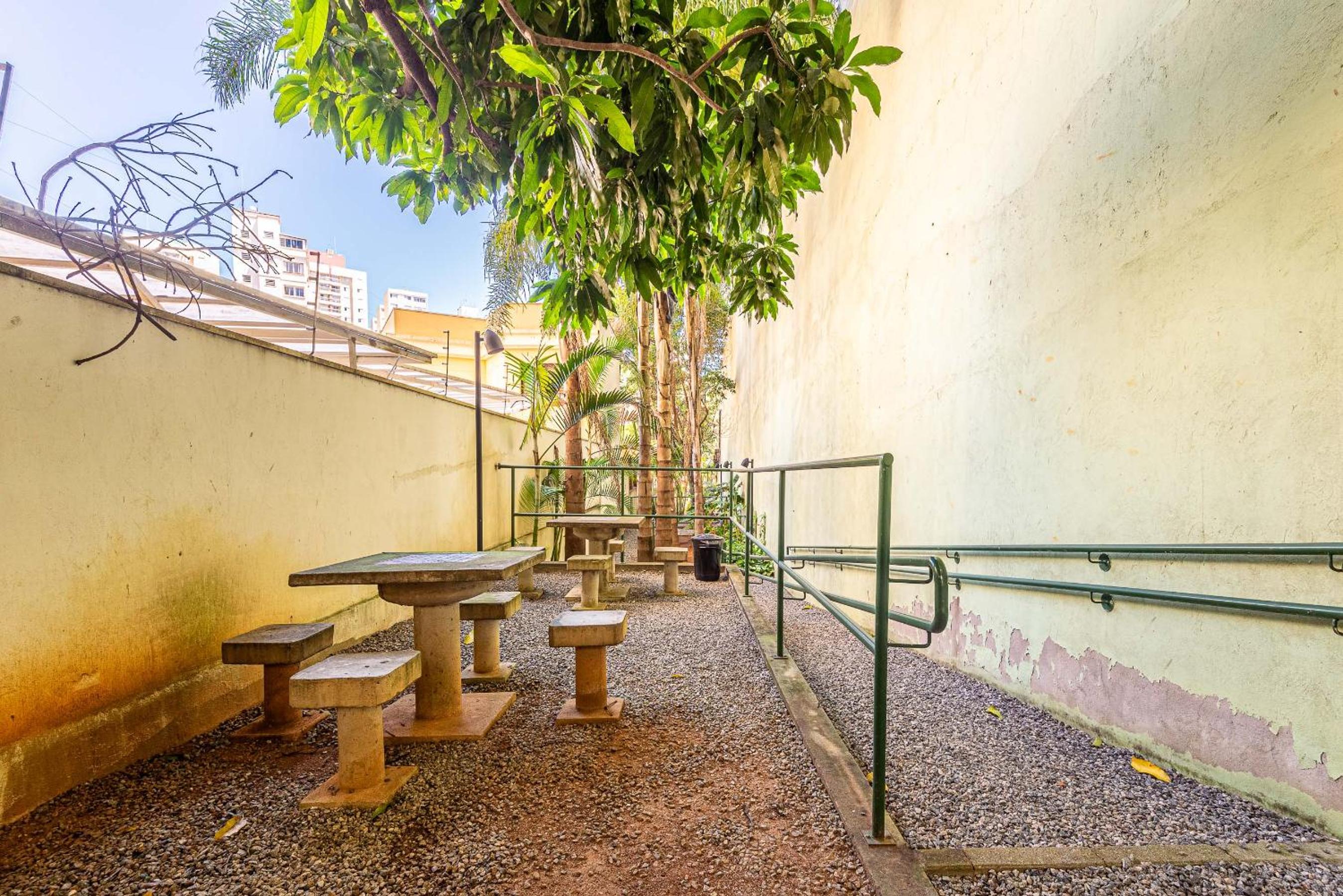FLAT CODE ACLIMAÇÃO - PISCINA - ACADEMIA - SAUNA - Pet e infantil