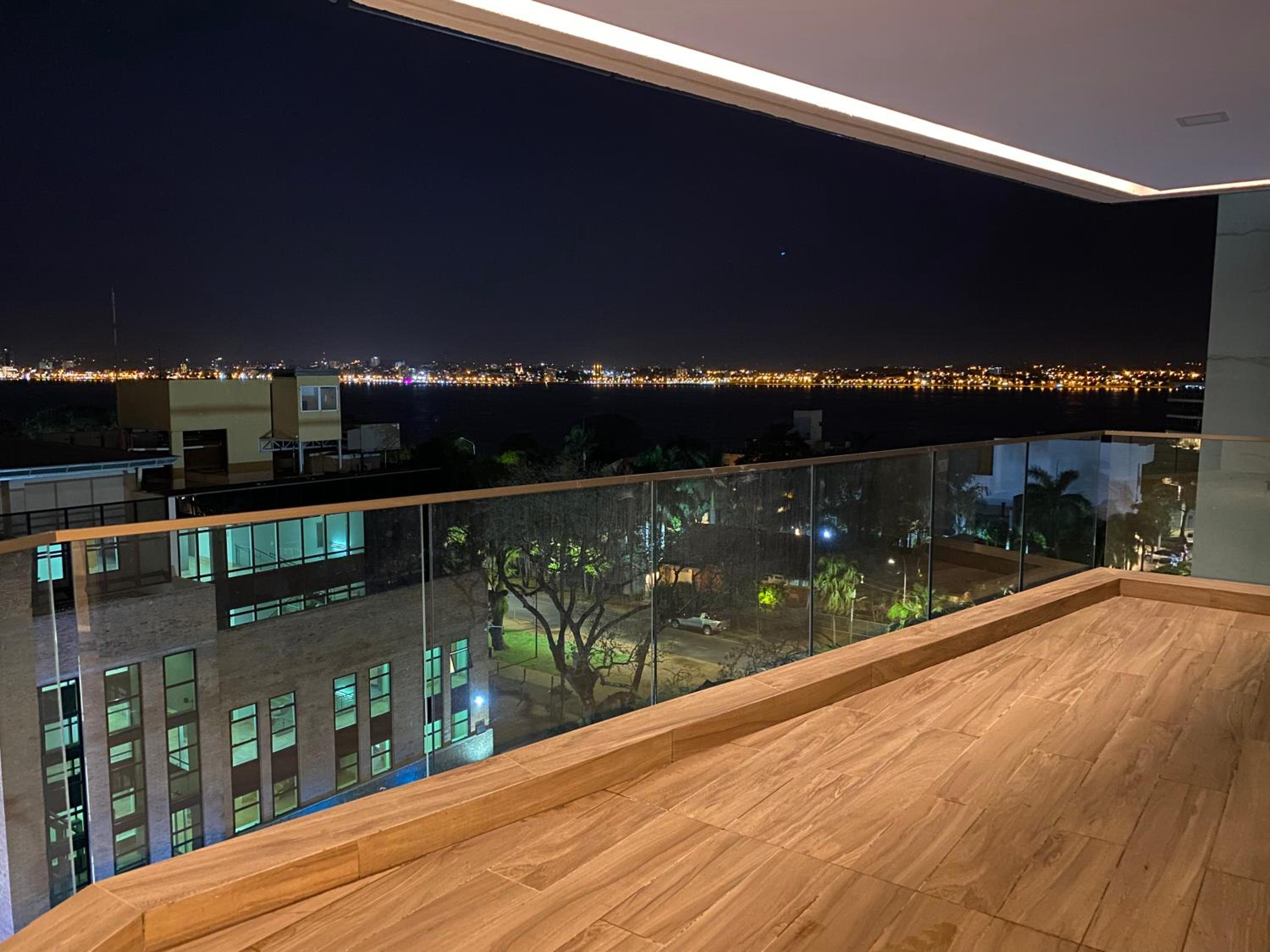 Departamento Nuevo con Vista al Río - Edificio Marwa - Zona Residencial
