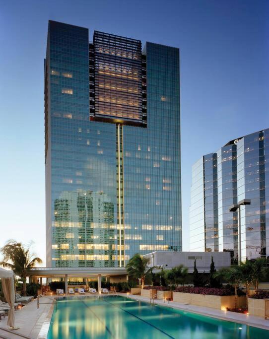 Brickell Apt Free Parking 4 People Pool Ocean View