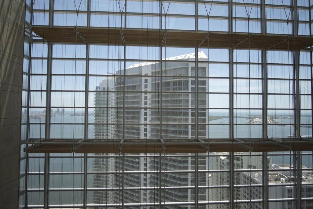 Brickell Apt Free Parking 4 People Pool Ocean View