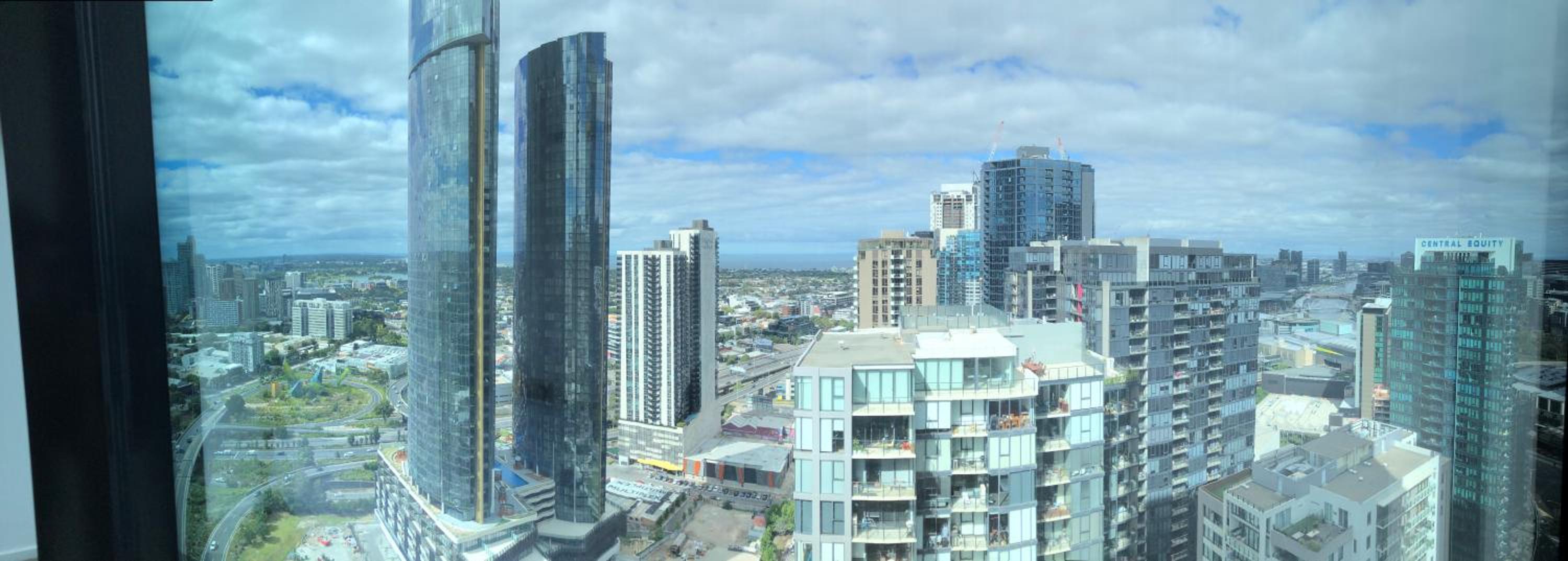 Modern 3 Bedroom Apartment with Amazing Views