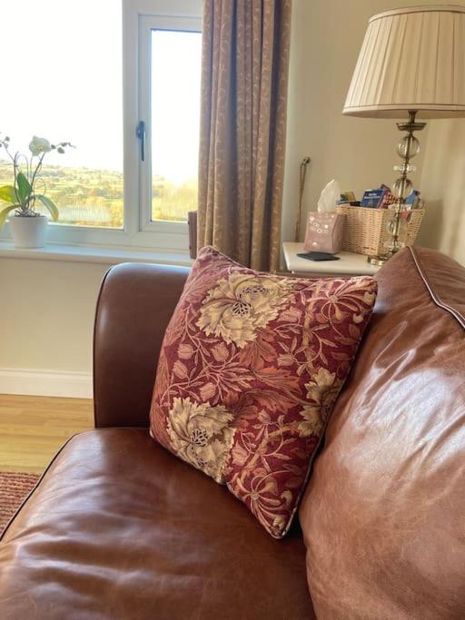 Strongate View Apartment - cosy stylish rural Jurassic coast & Bridport nearby view 5