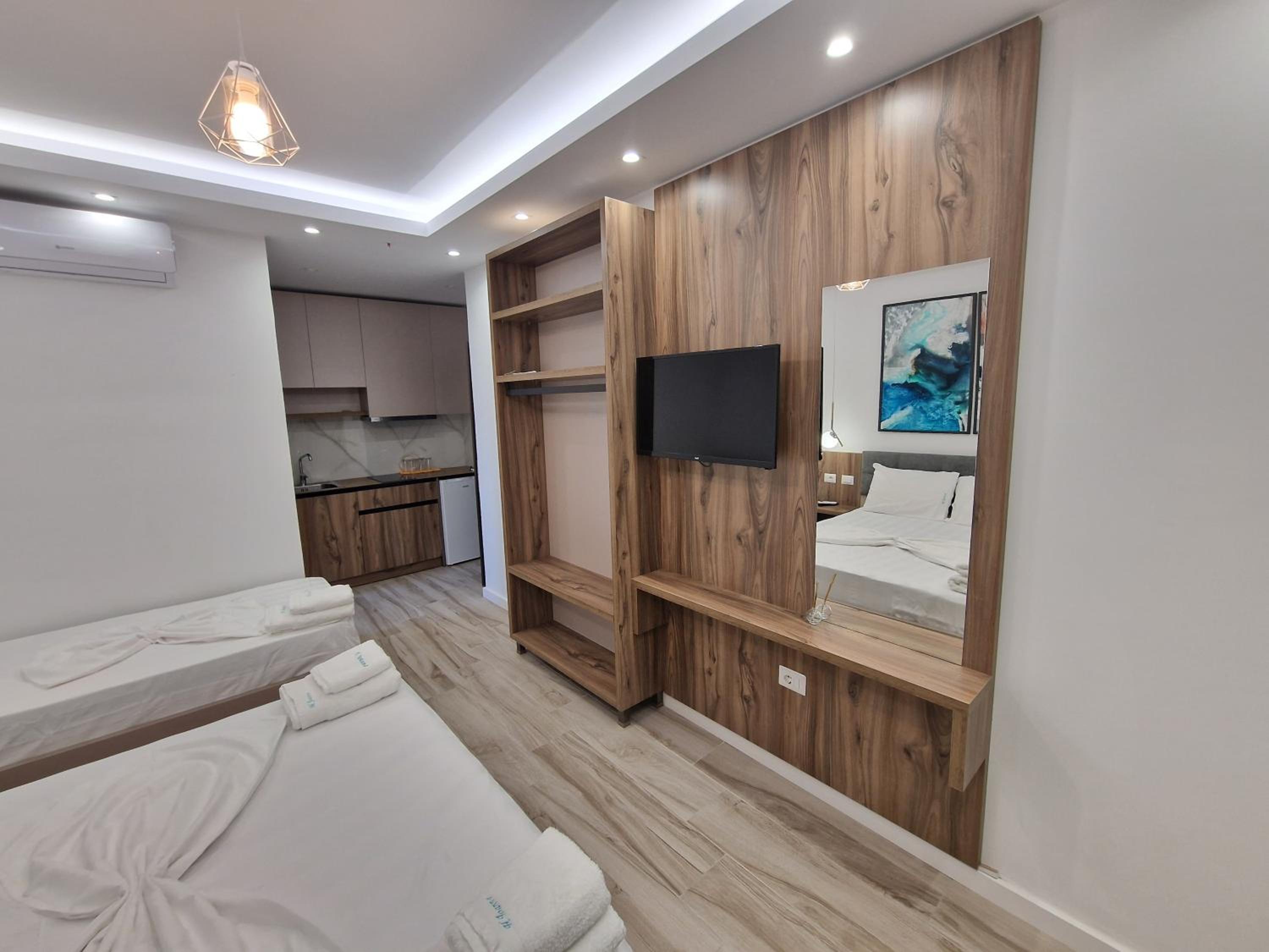 Joanna Suites