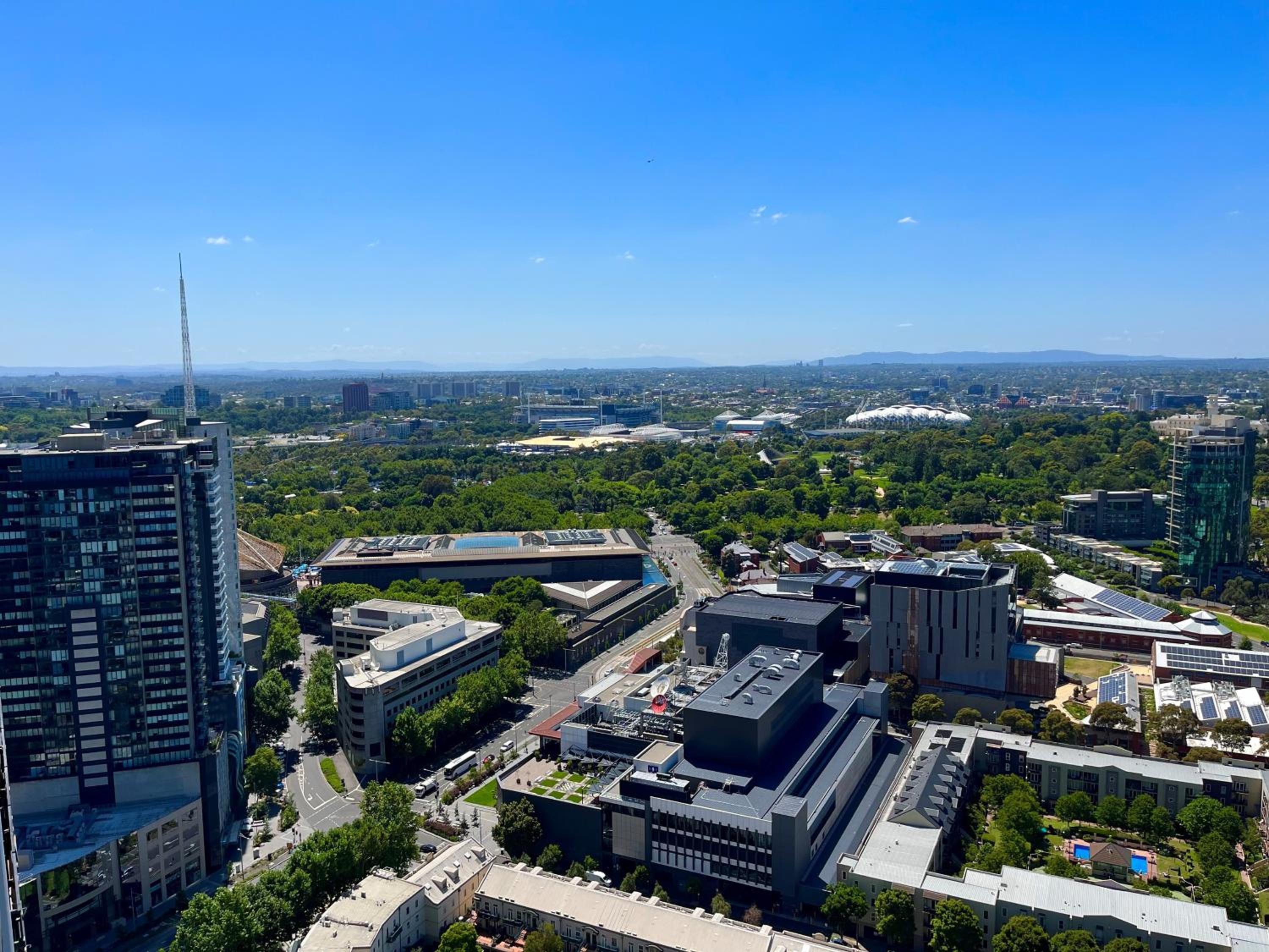 Modern 3 Bedroom Apartment with Amazing Views
