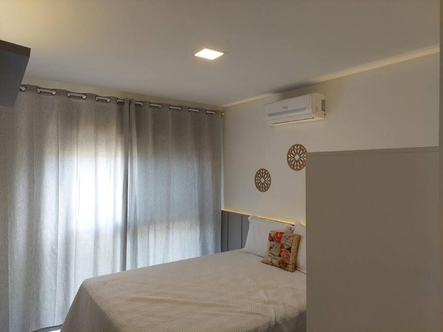 Ótimo Apto, Jacuzzi aquecida e piscina, pertinho da praia