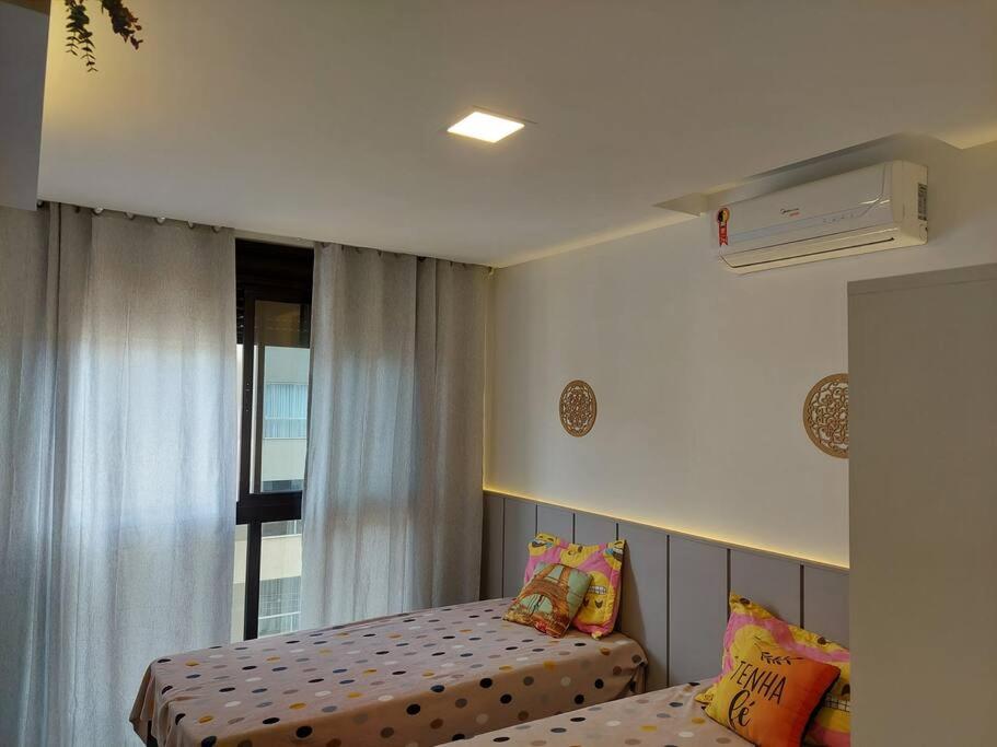Ótimo Apto, Jacuzzi aquecida e piscina, pertinho da praia