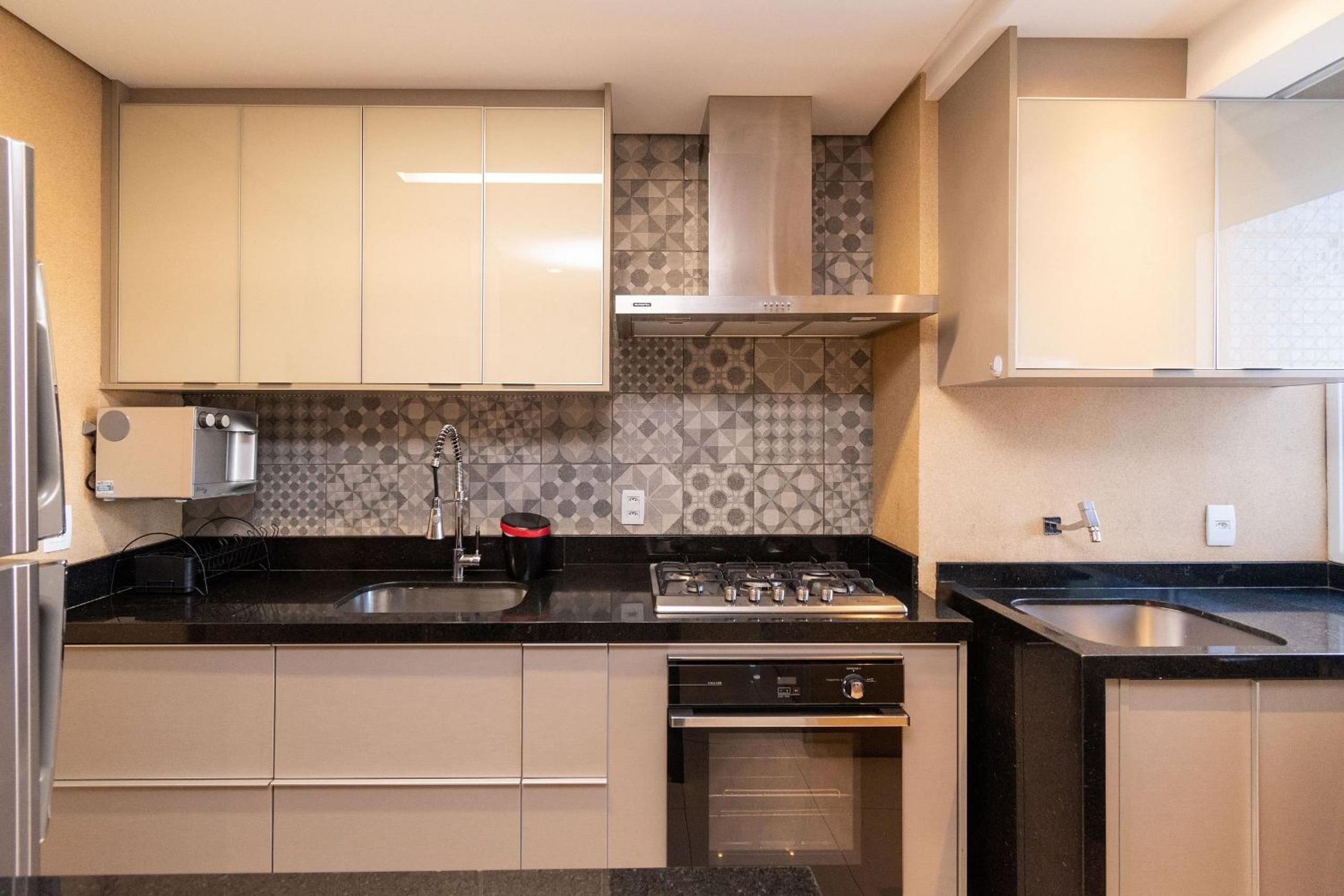 Modern Flats in Setor Bueno TXP S03
