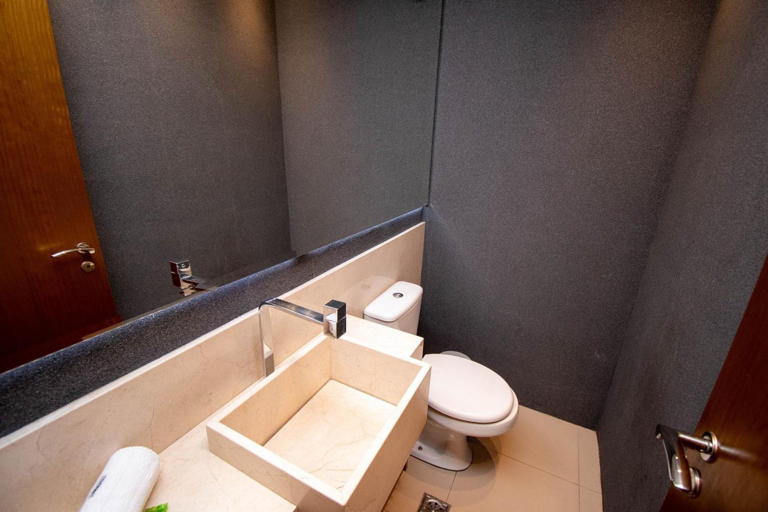 Modern Flats in Setor Bueno TXP S03