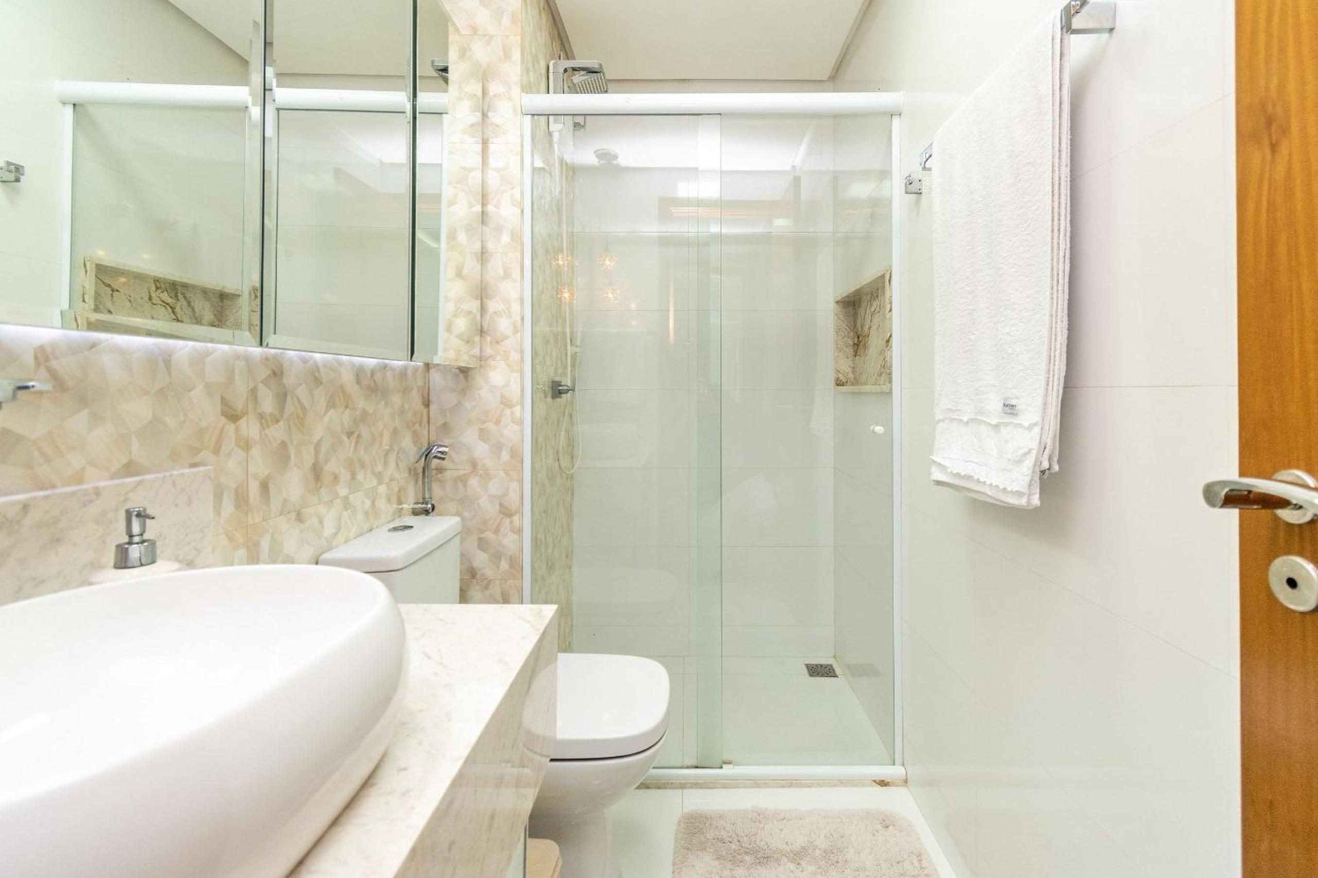 Modern Flats in Setor Bueno TXP S03