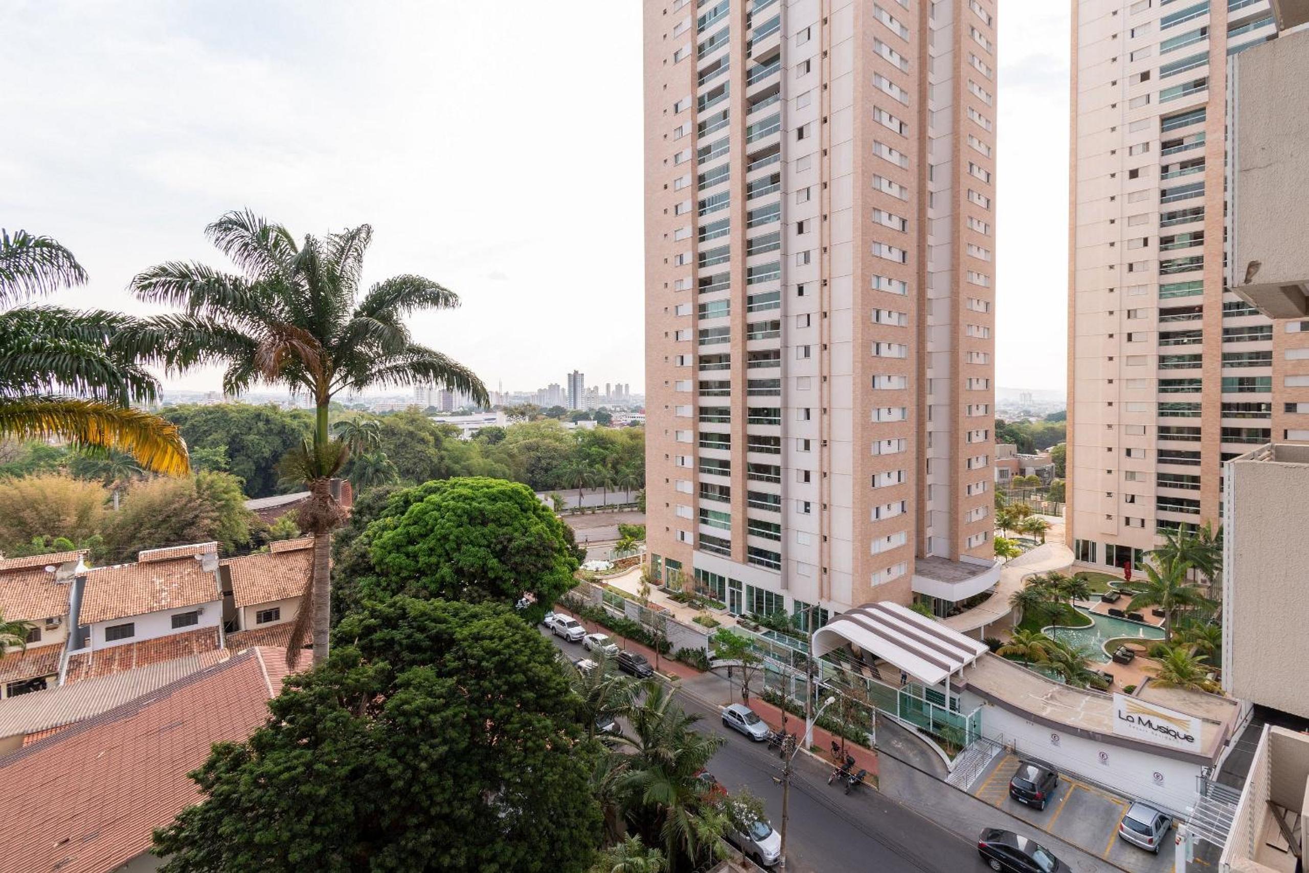 Modern Flats in Setor Bueno TXP S03