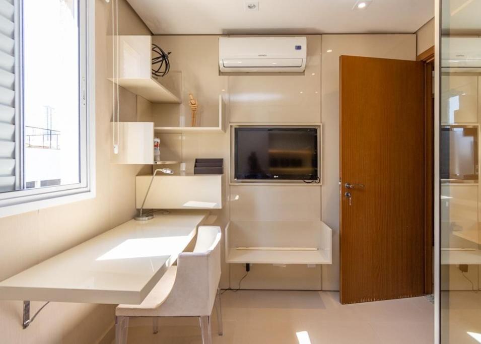 Modern Flats in Setor Bueno TXP S03