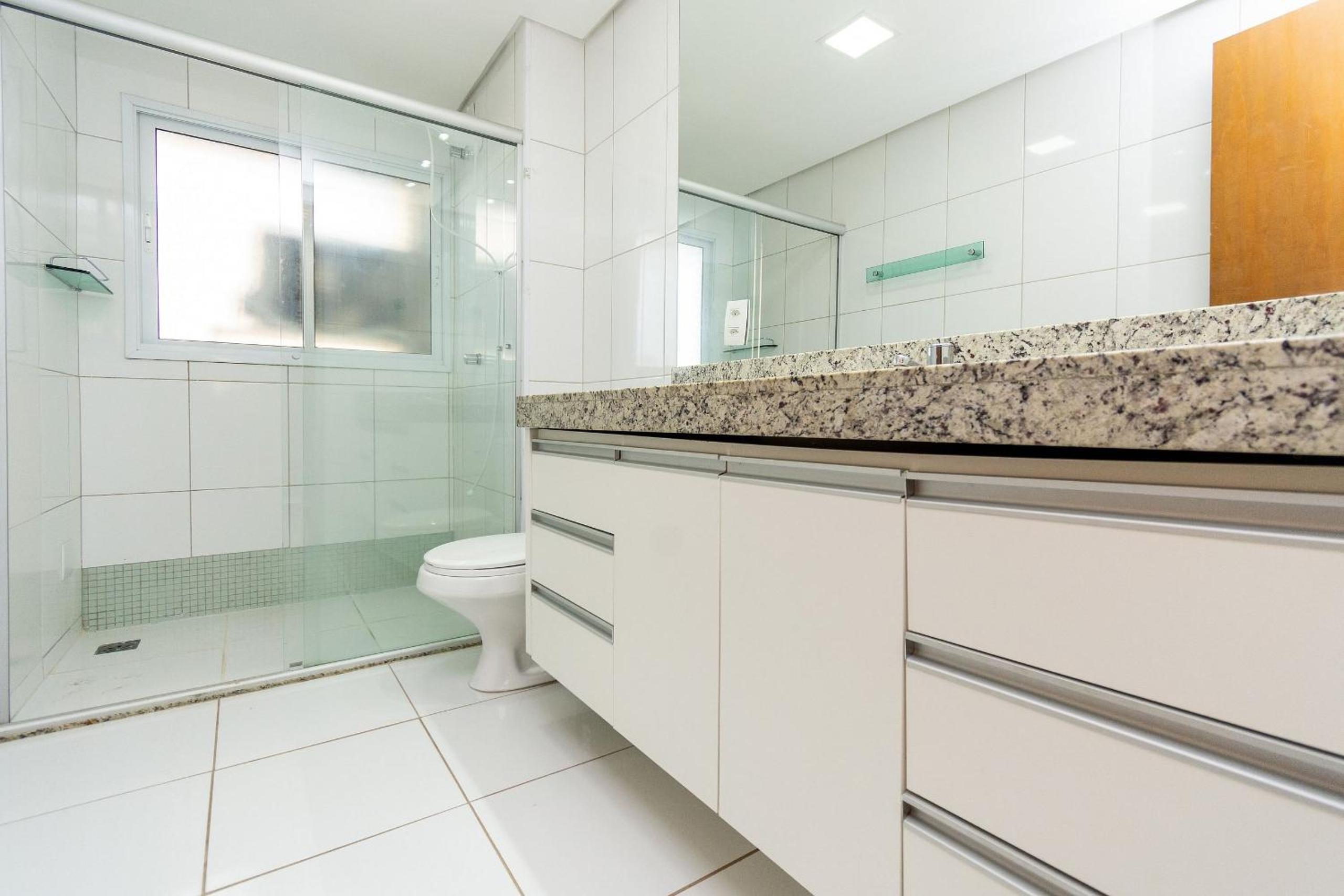 Modern Flats in Setor Bueno TXP S03