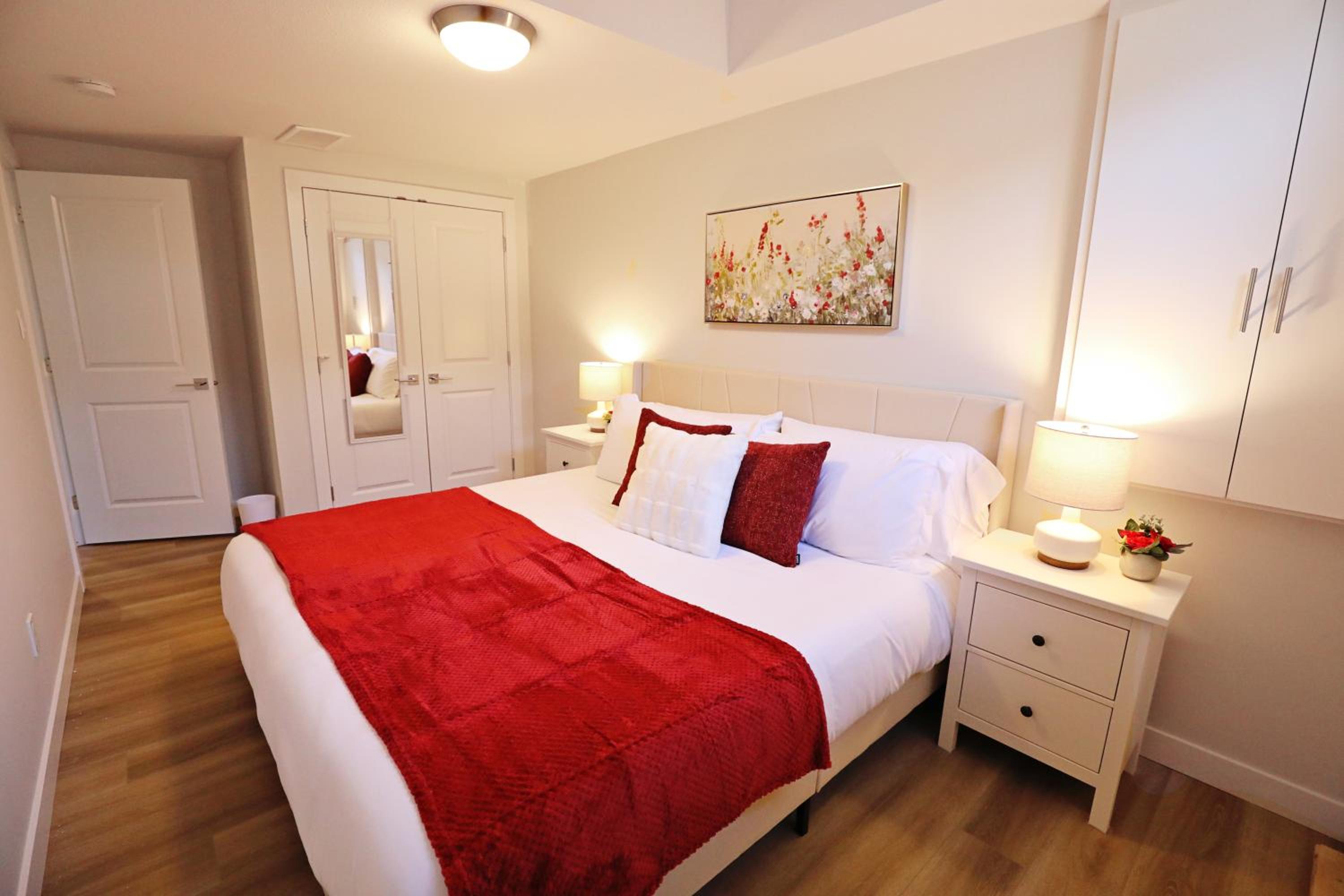 Central 5 Bedroom, AC, Rogers, Commonwealth, EXPO